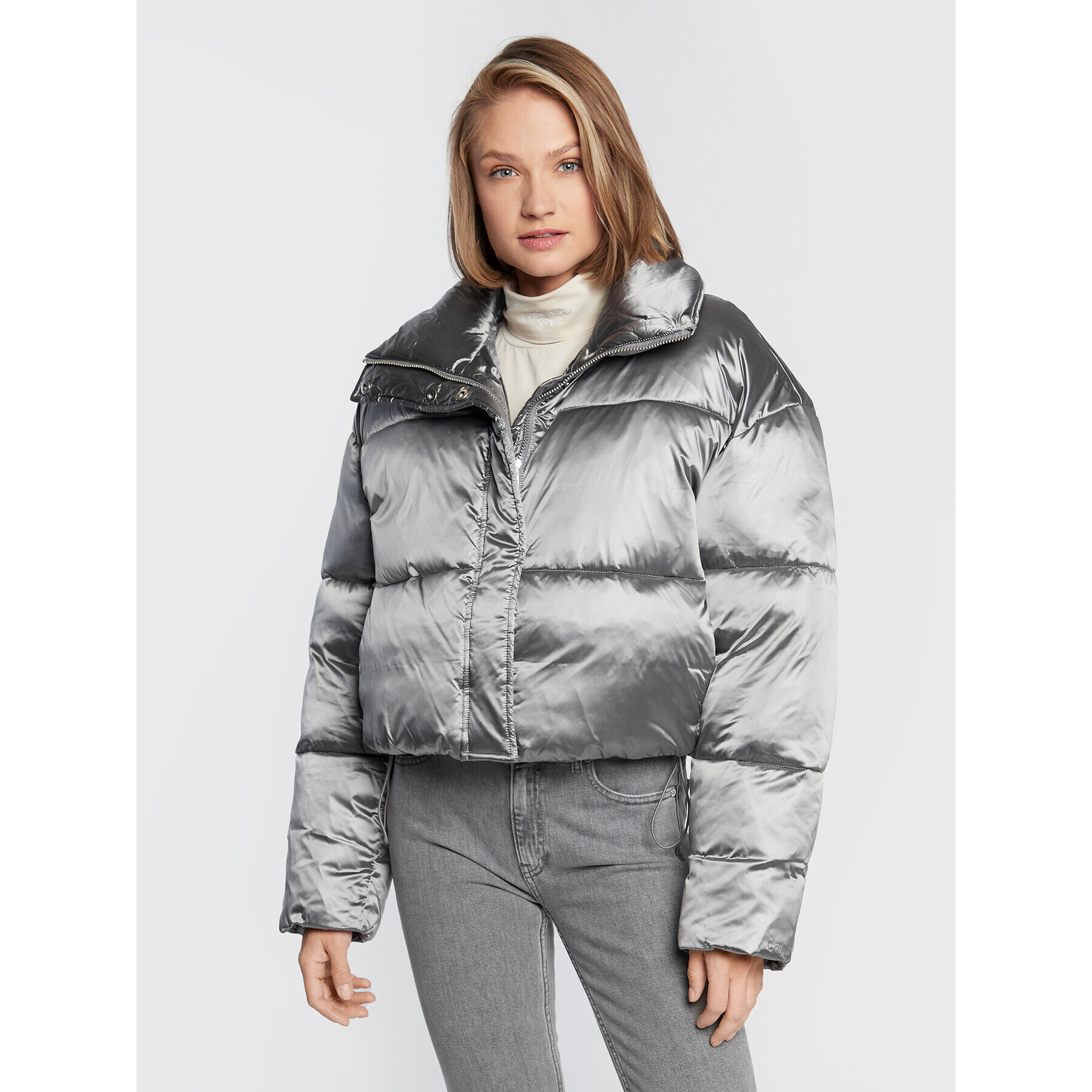 Calvin Klein Пухено яке High Shine Metallic K20K204688 Сребрист Regular Fit - Pepit.bg