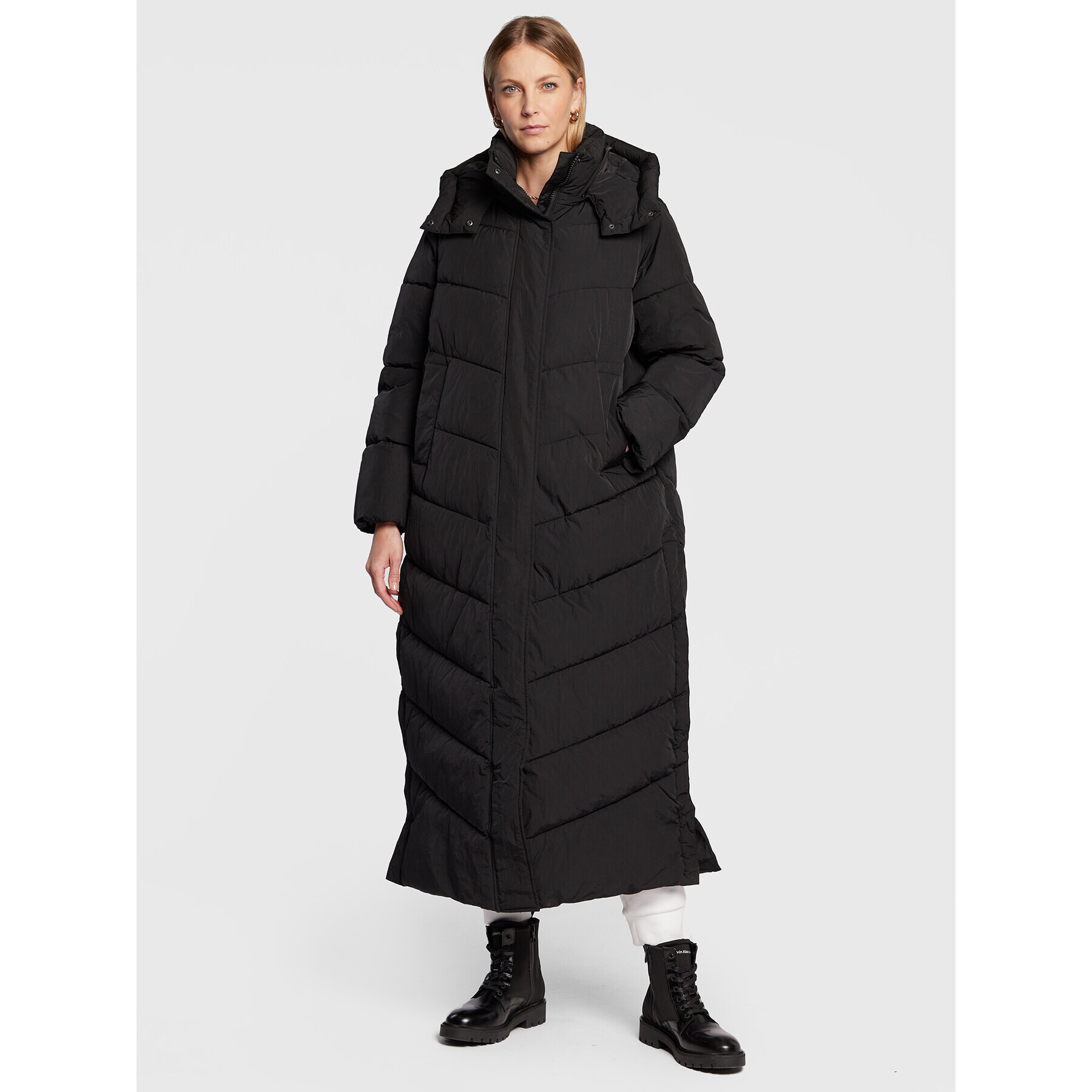 Calvin Klein Пухено яке Modern K20K205127 Черен Regular Fit - Pepit.bg