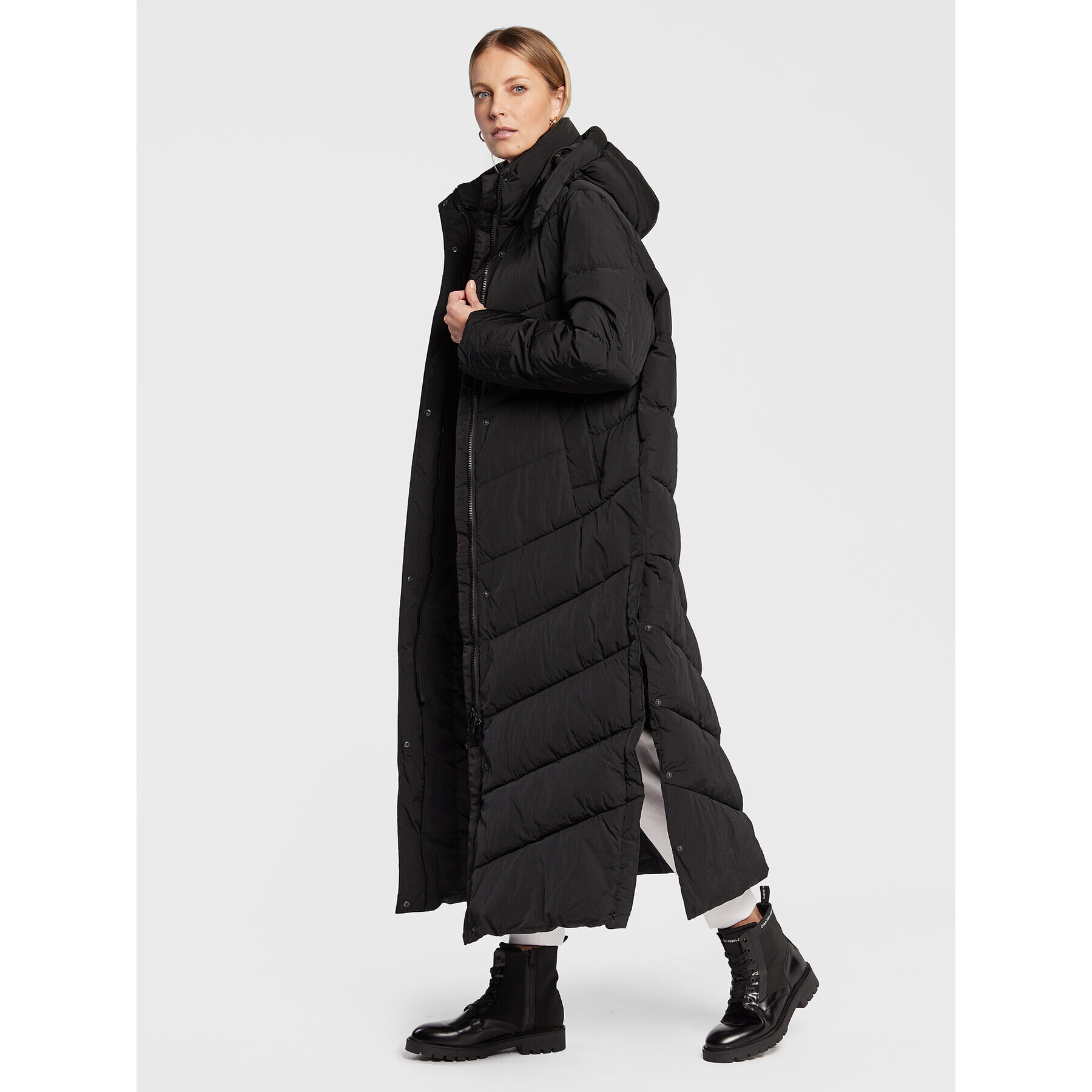 Calvin Klein Пухено яке Modern K20K205127 Черен Regular Fit - Pepit.bg