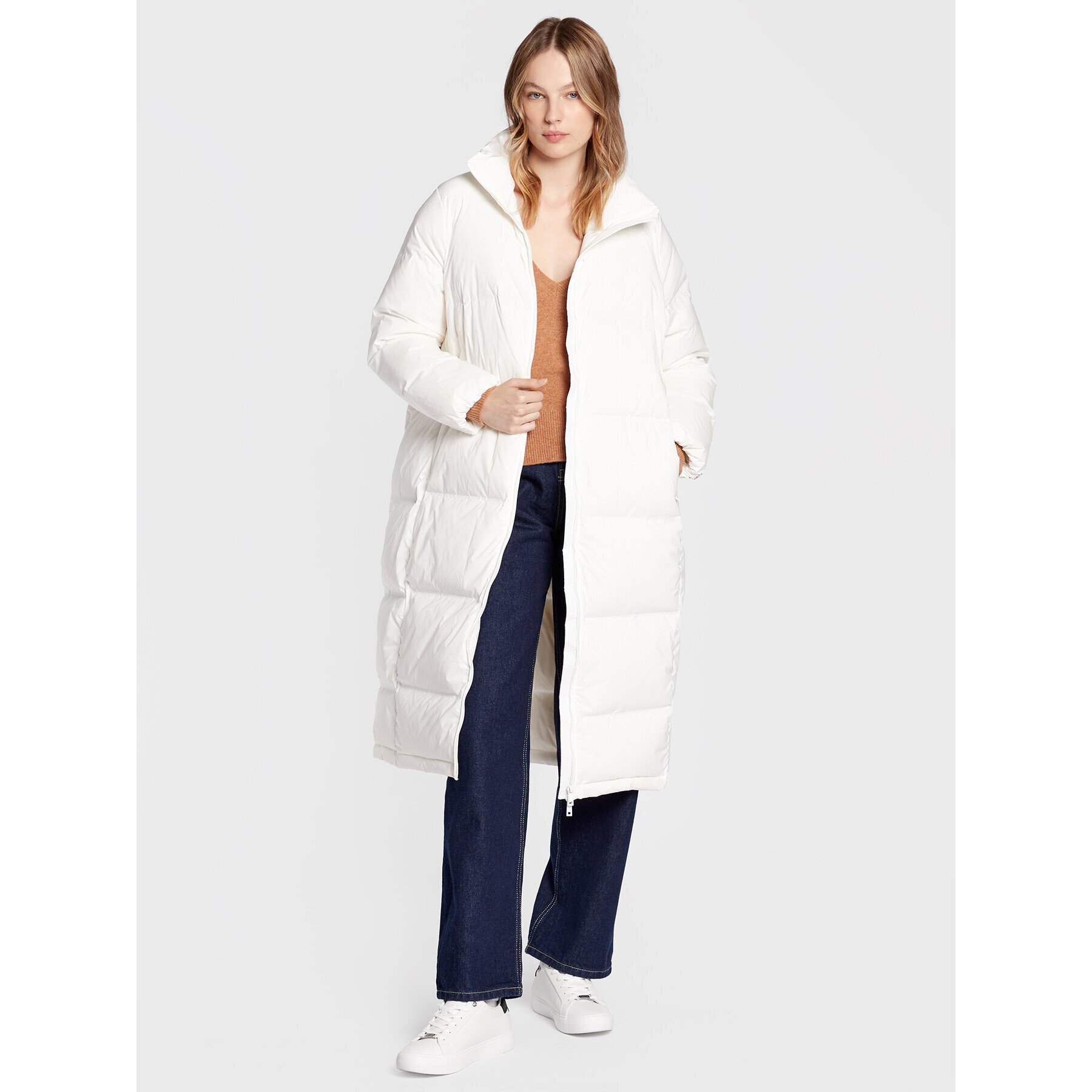 Calvin Klein Пухено яке Seamless Lofty K20K204691 Екрю Regular Fit - Pepit.bg