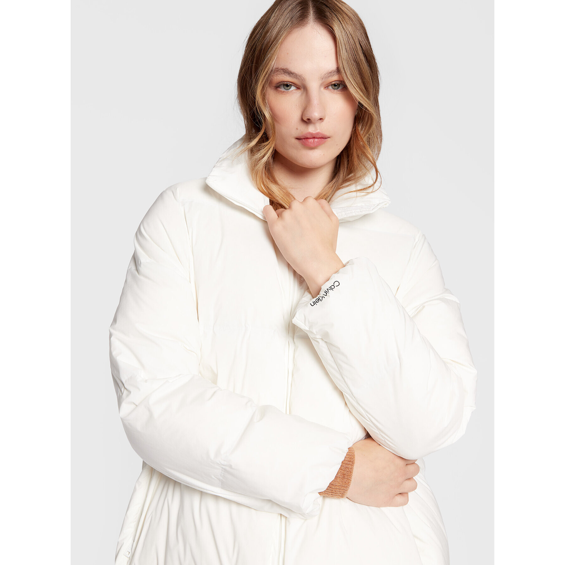 Calvin Klein Пухено яке Seamless Lofty K20K204691 Екрю Regular Fit - Pepit.bg