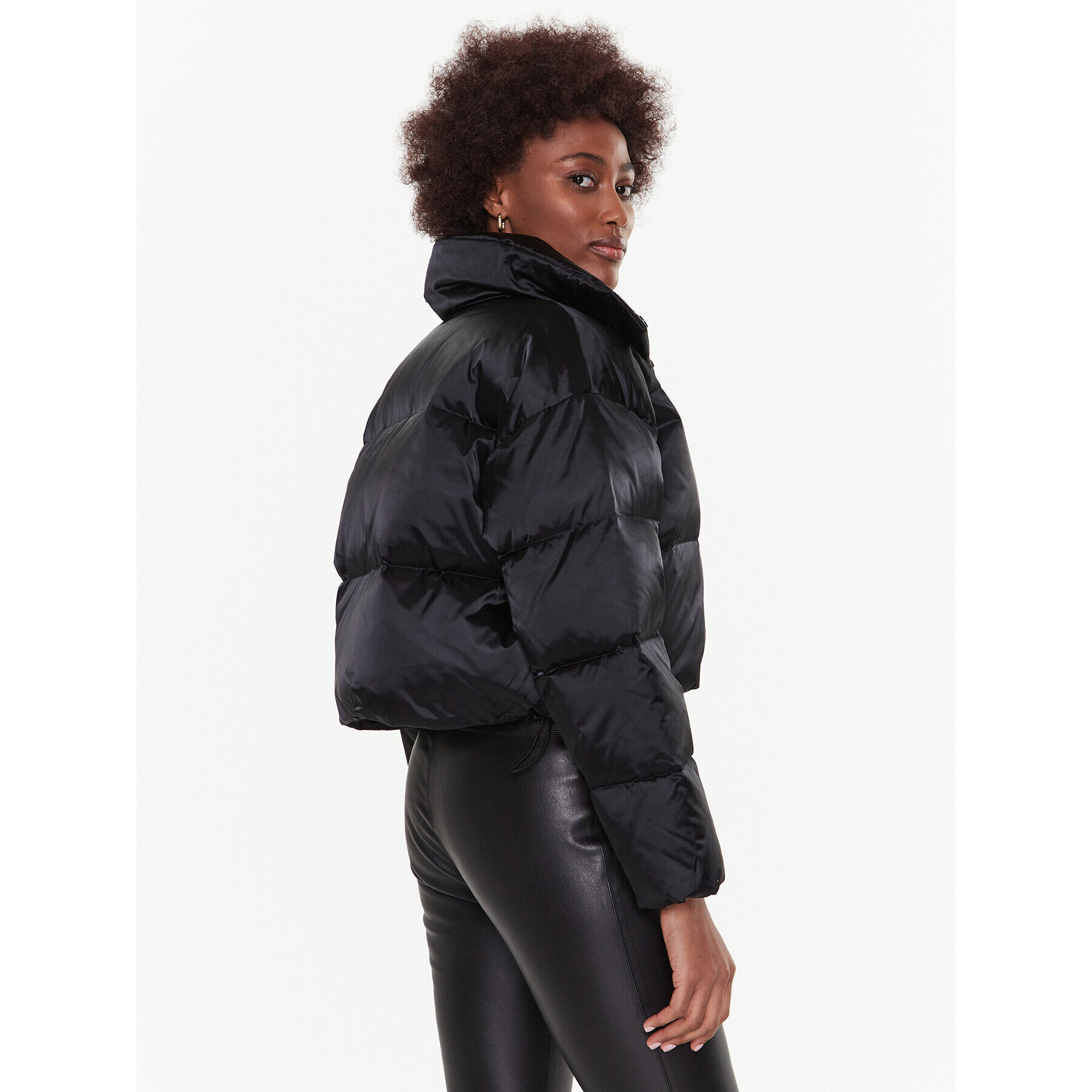 Calvin Klein Пухено яке Shine K20K205007 Черен Regular Fit - Pepit.bg