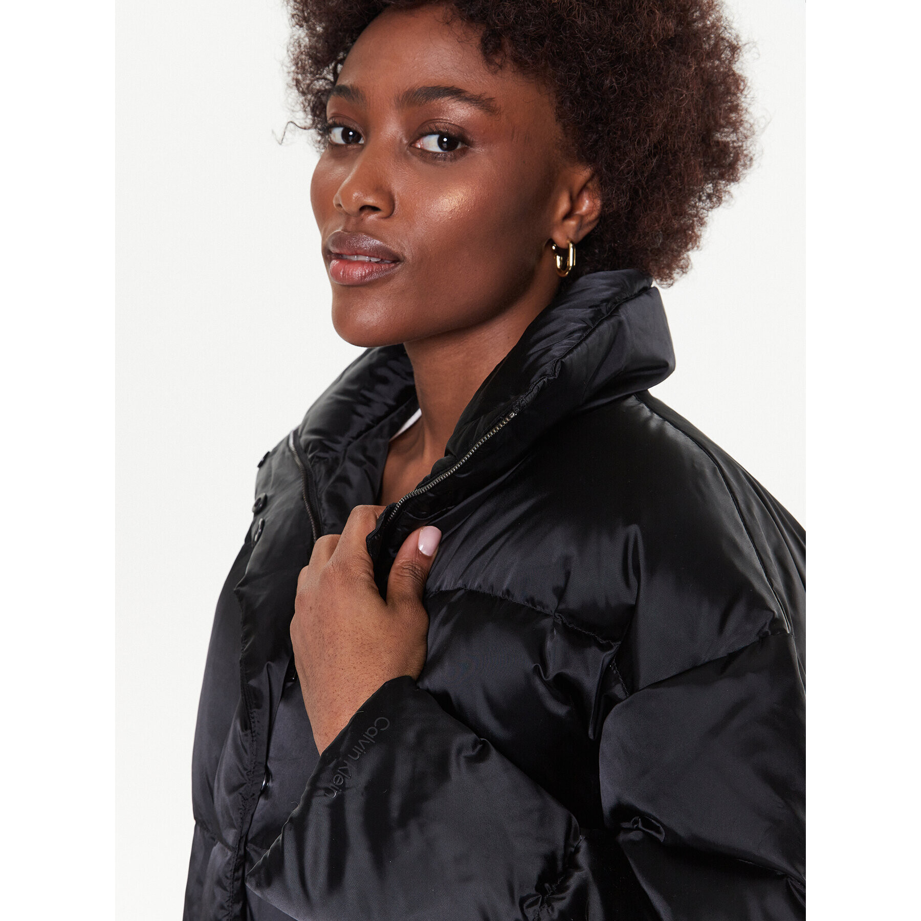 Calvin Klein Пухено яке Shine K20K205007 Черен Regular Fit - Pepit.bg
