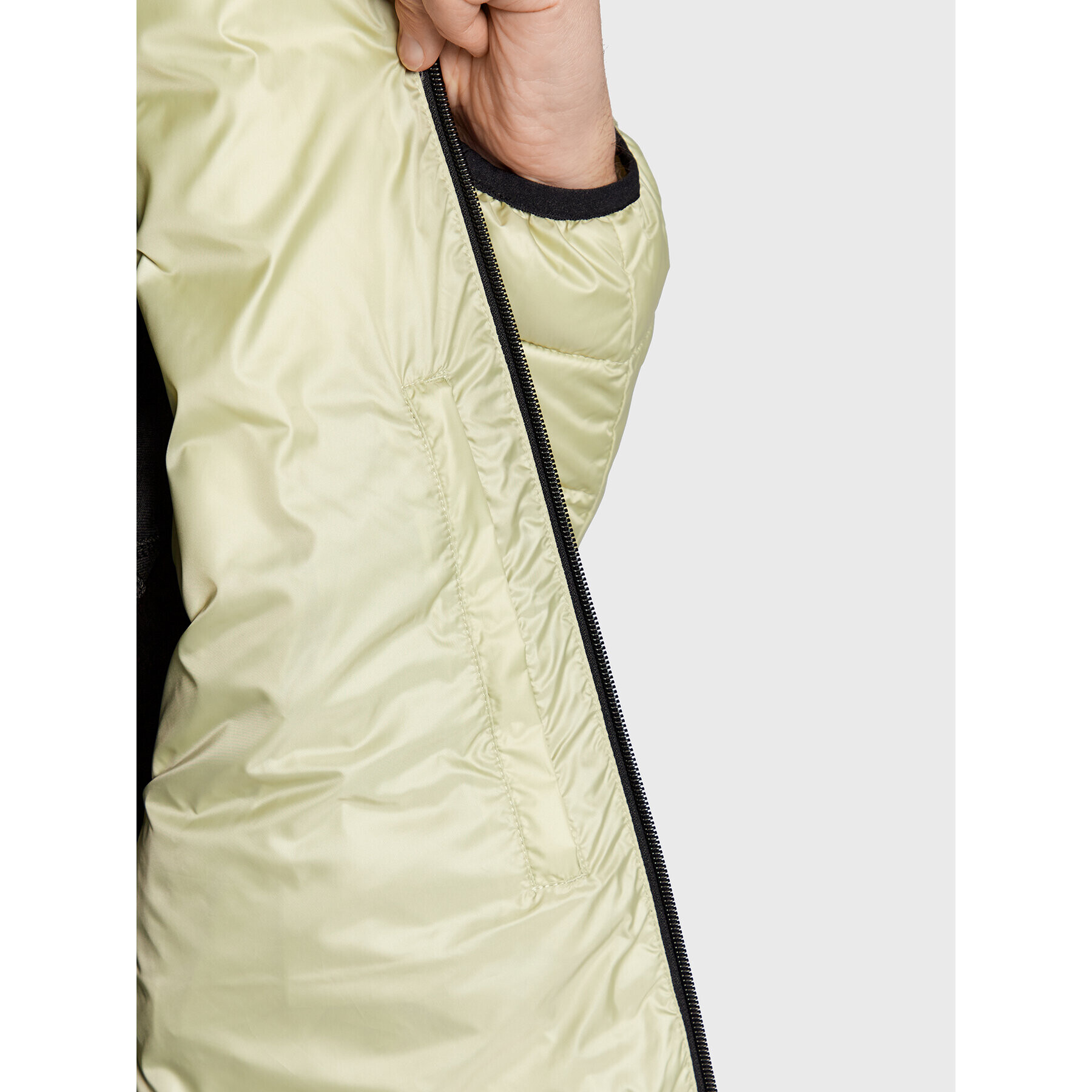 Calvin Klein Пухено яке Side Logo K10K108291 Зелен Regular Fit - Pepit.bg