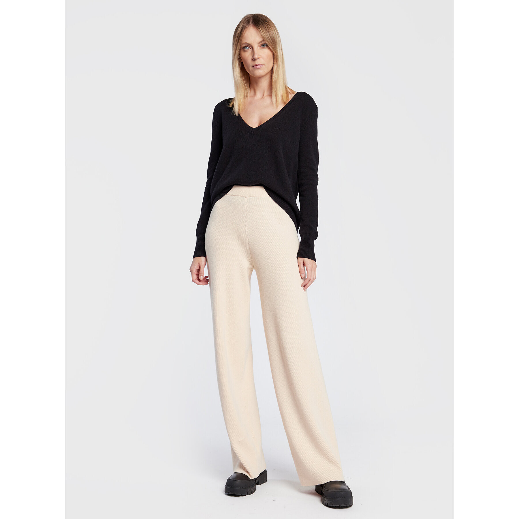 Calvin Klein Пуловер K20K205420 Черен Regular Fit - Pepit.bg