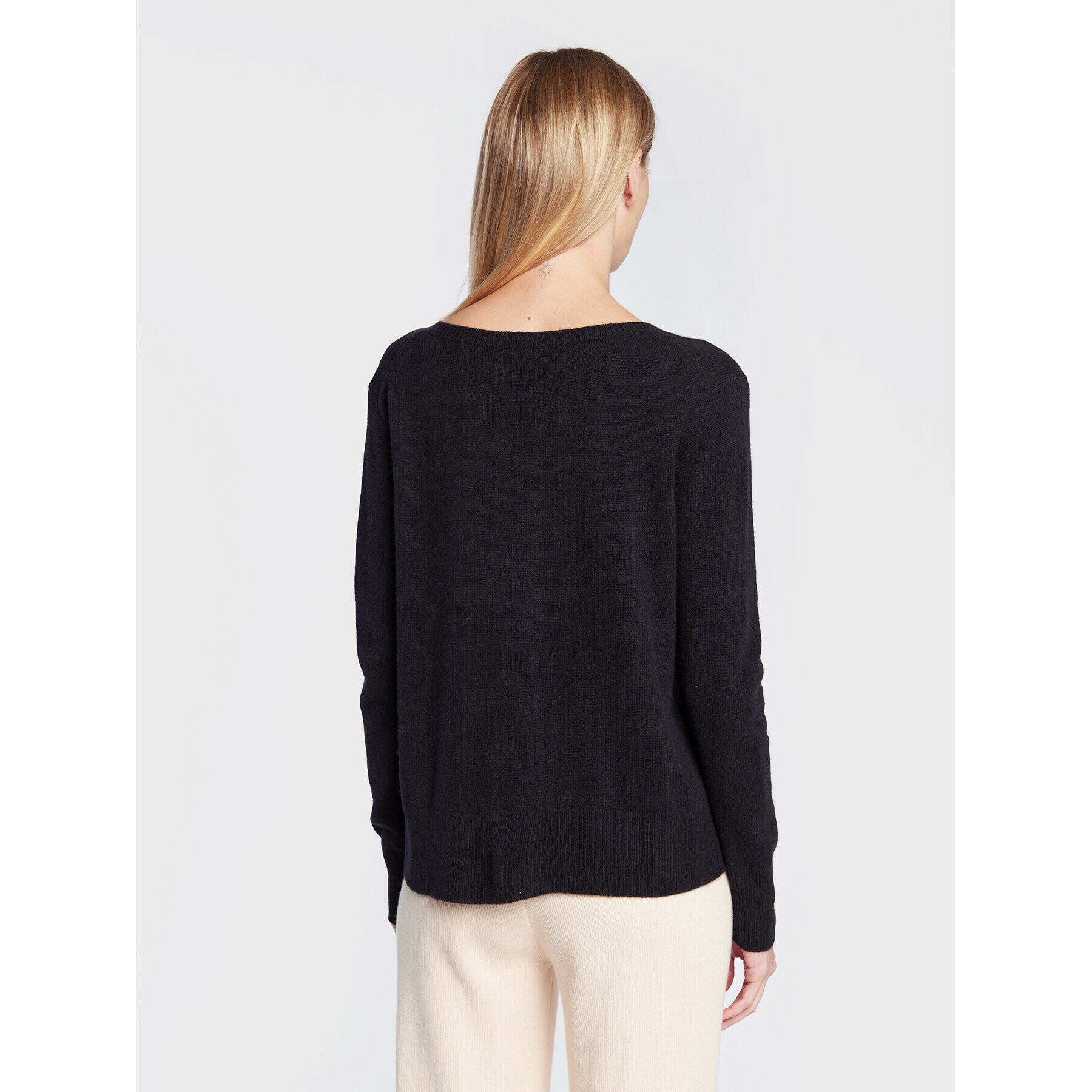 Calvin Klein Пуловер K20K205420 Черен Regular Fit - Pepit.bg