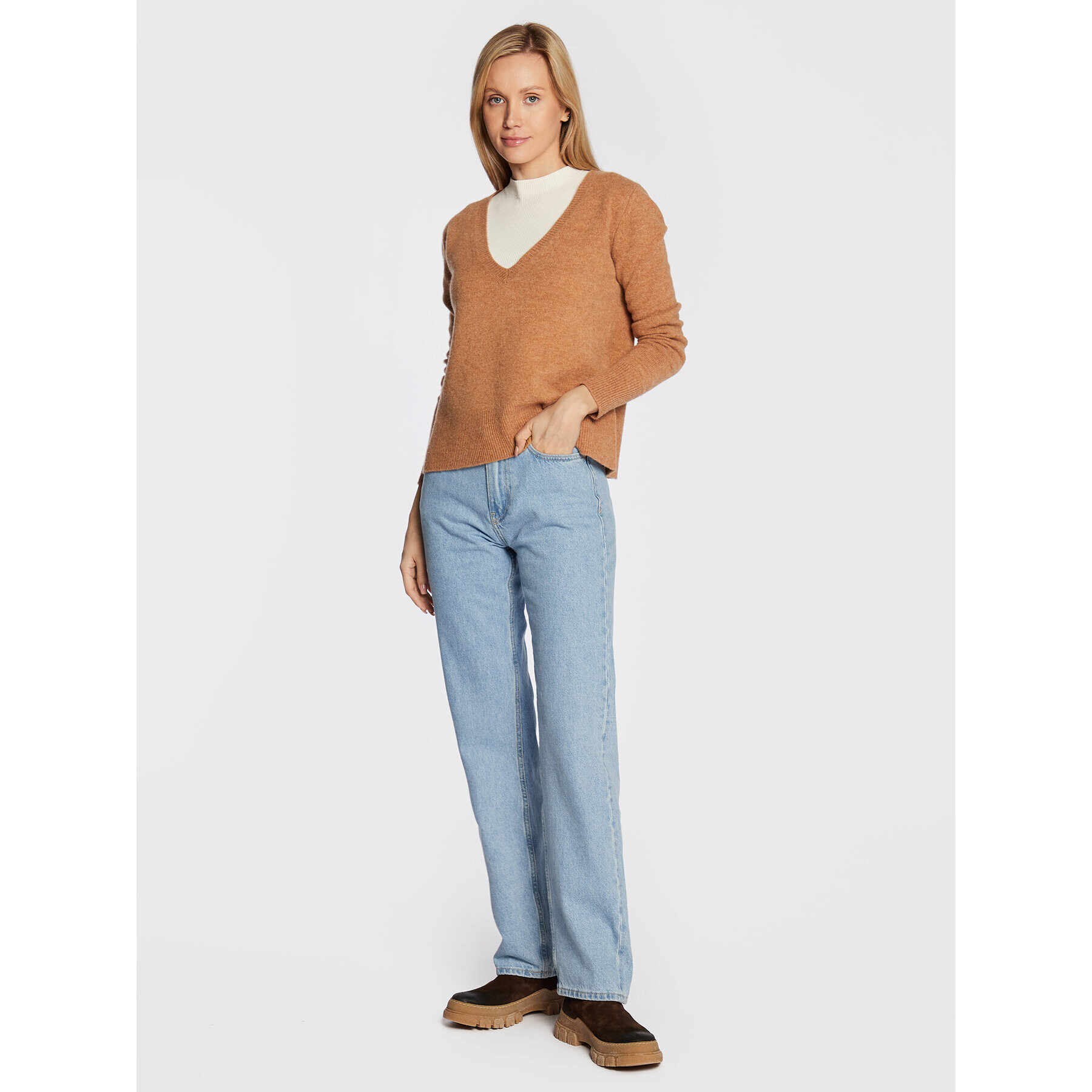 Calvin Klein Пуловер K20K205420 Кафяв Regular Fit - Pepit.bg