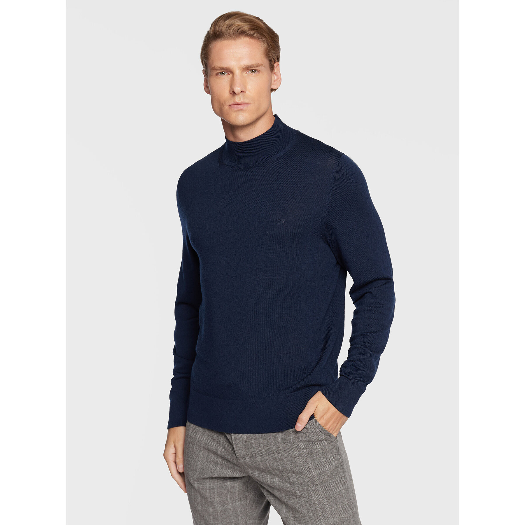 Calvin Klein Пуловер Superior K10K110424 Тъмносин Regular Fit - Pepit.bg