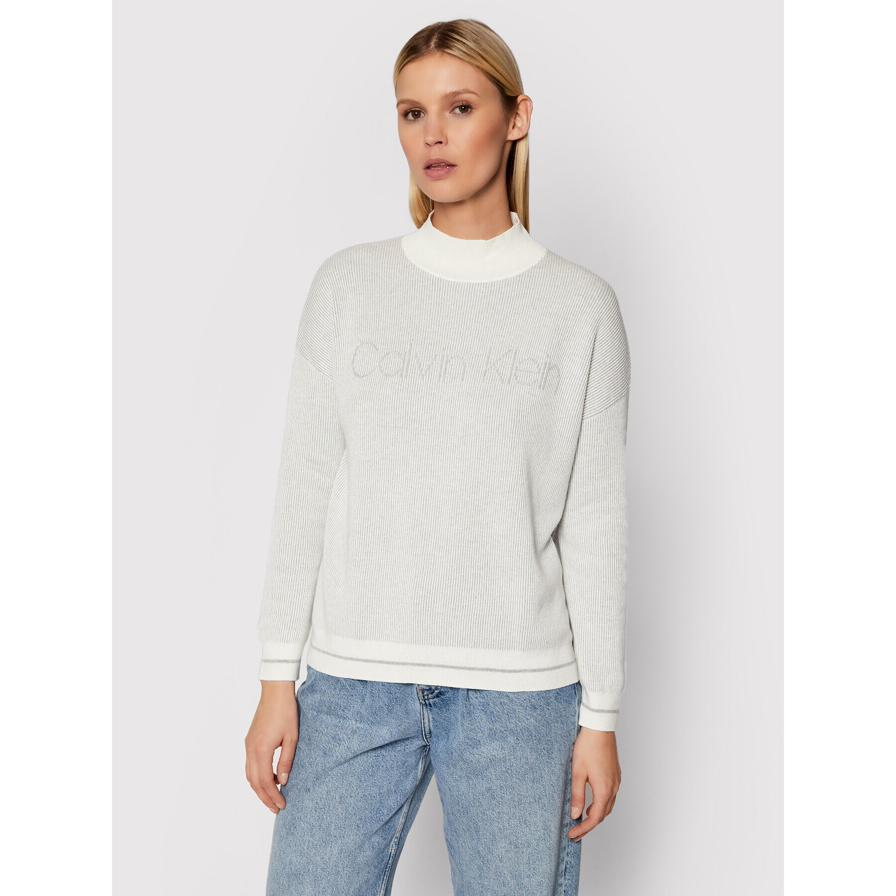 Calvin Klein Пуловер Two Tone Mock Neck Logo K20K203242 Сив Regular Fit - Pepit.bg