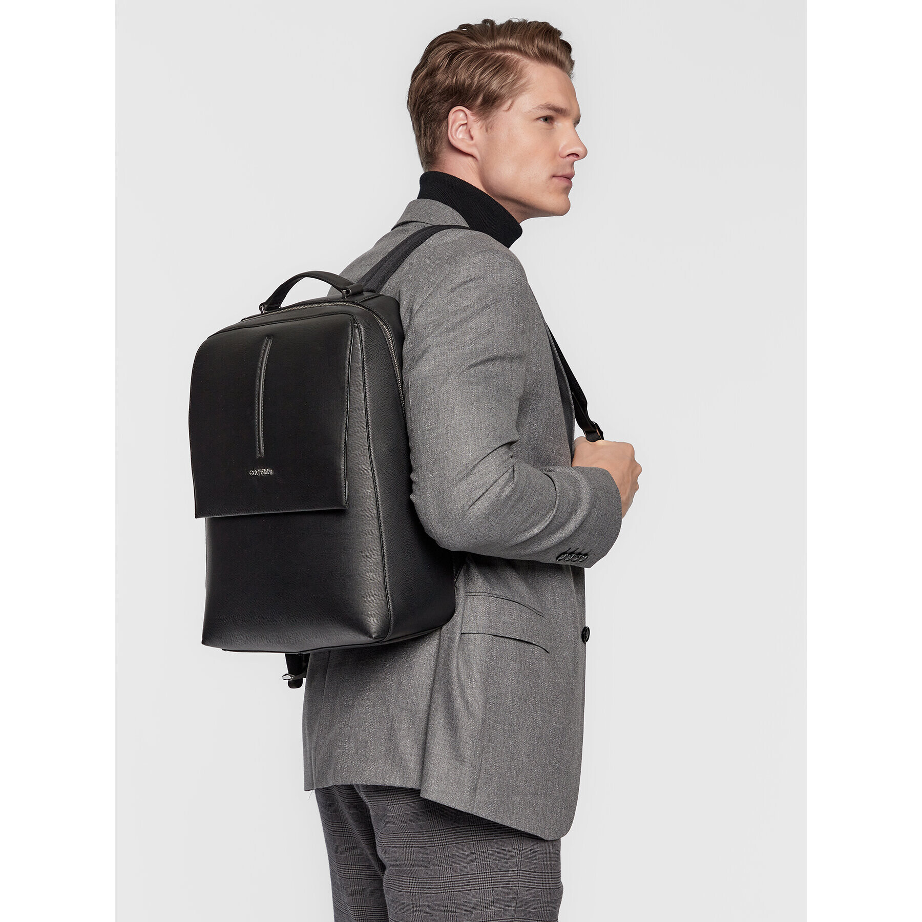 Calvin Klein Раница Ck Median Squared Flap Bp K50K510016 Черен - Pepit.bg