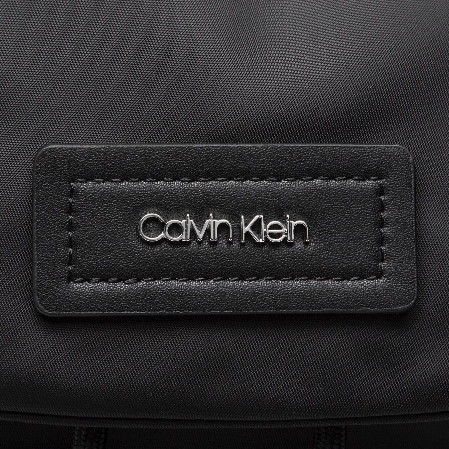 Calvin Klein Раница Ck Must Nylon Backpack W/Flap K60K609901 Черен - Pepit.bg