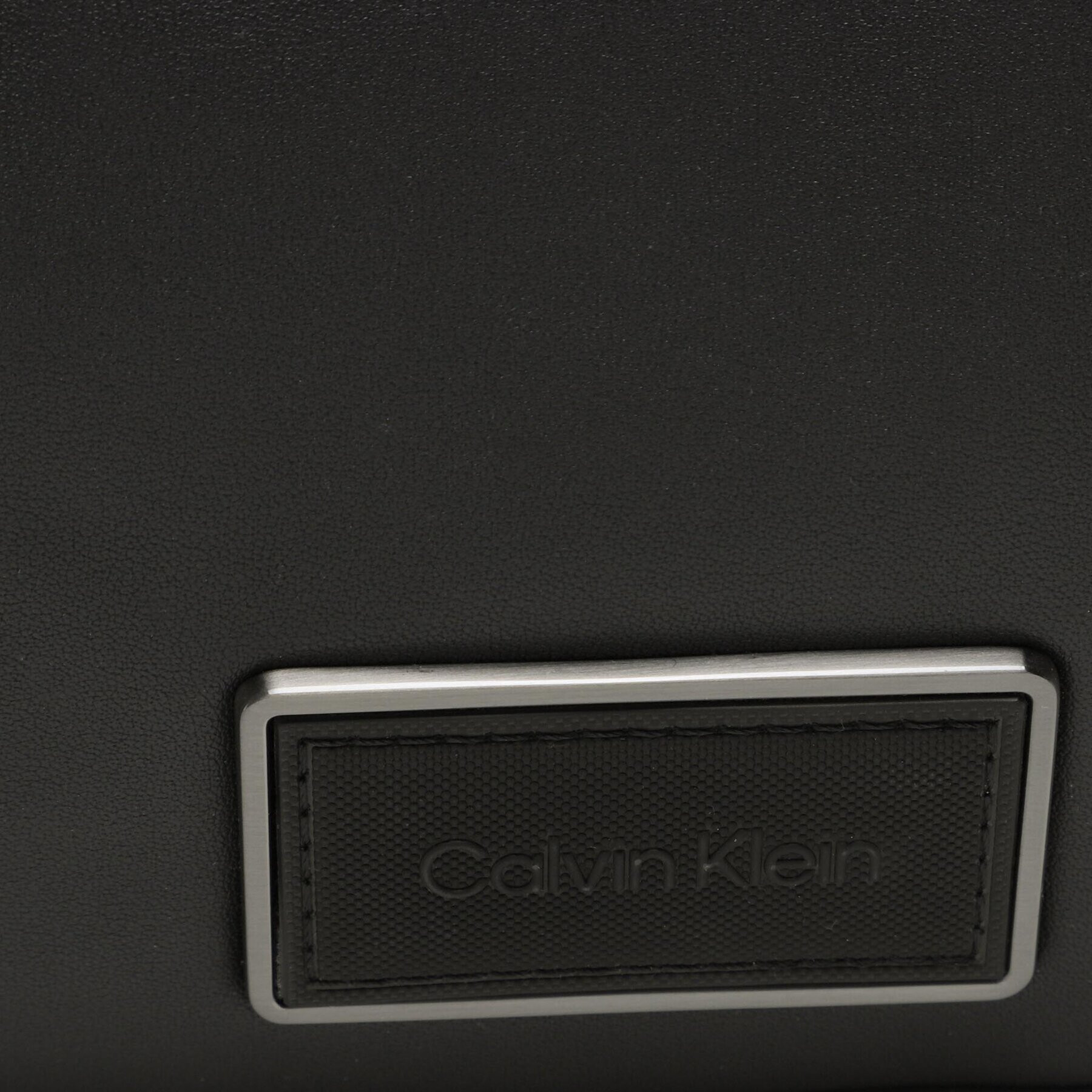 Calvin Klein Сак Ck Elevated Messenger Tote K50K510520 Черен - Pepit.bg