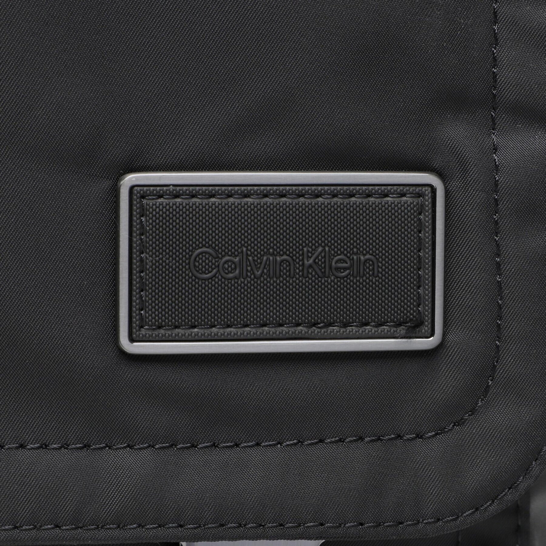 Calvin Klein Сак Ck Elevated Messenger W/Flat K50K510274 Черен - Pepit.bg