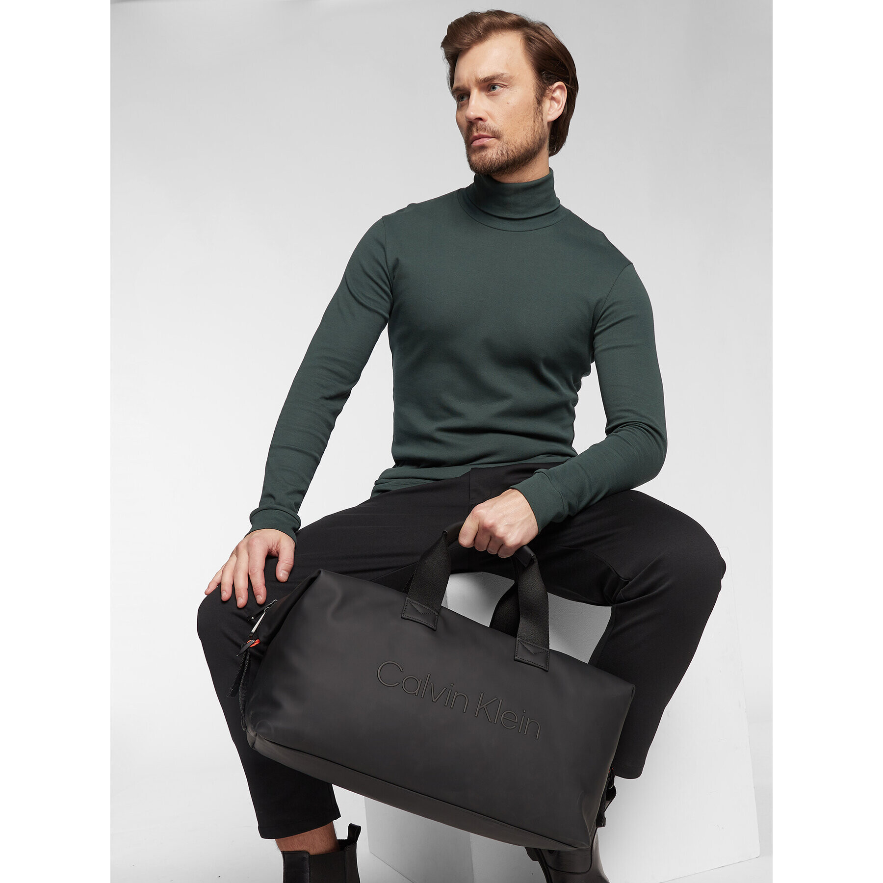 Calvin Klein Сак Rubberized Weekender K50K509563 Черен - Pepit.bg
