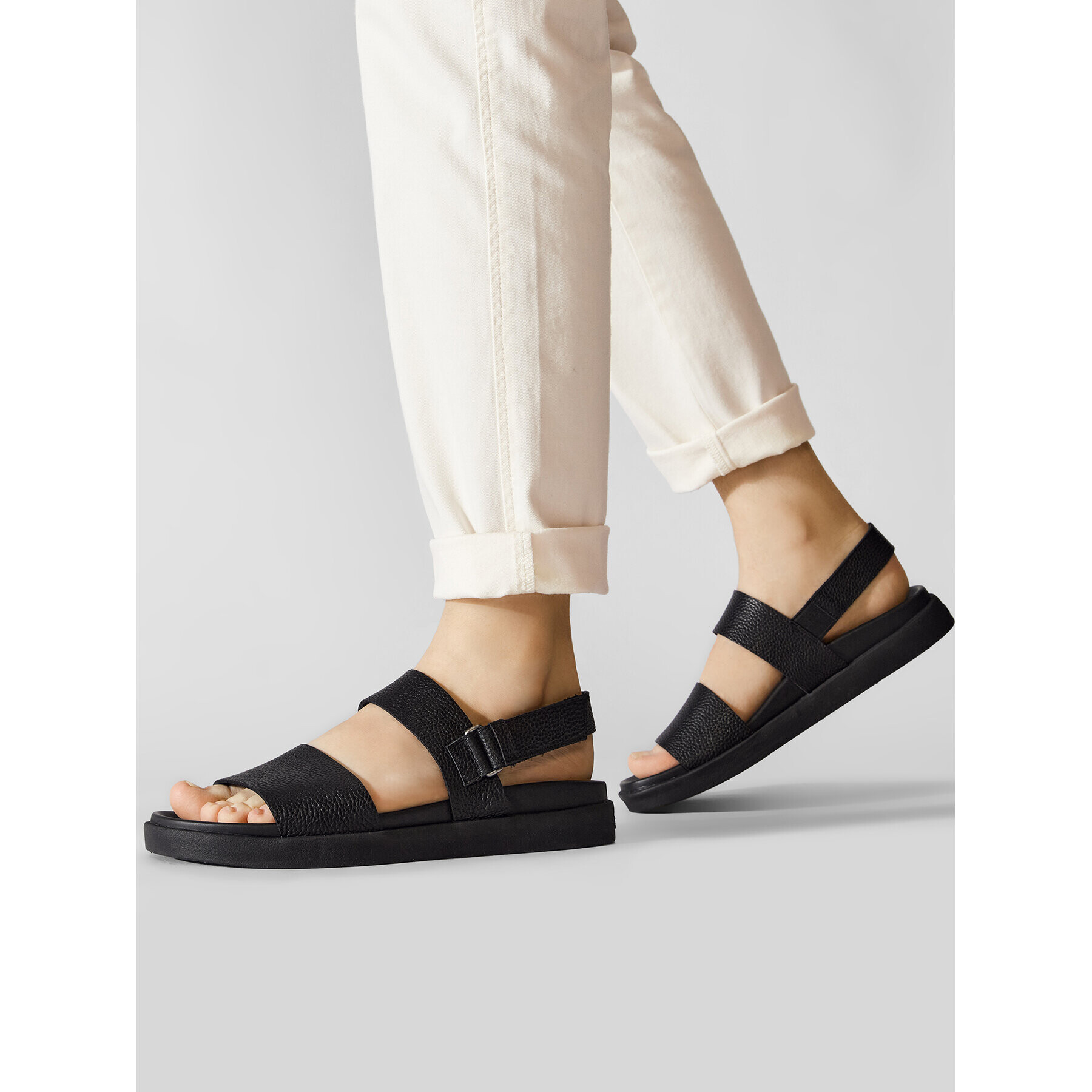 Calvin Klein Сандали Back Strap Sandal Lth HM0HM00468 Черен - Pepit.bg