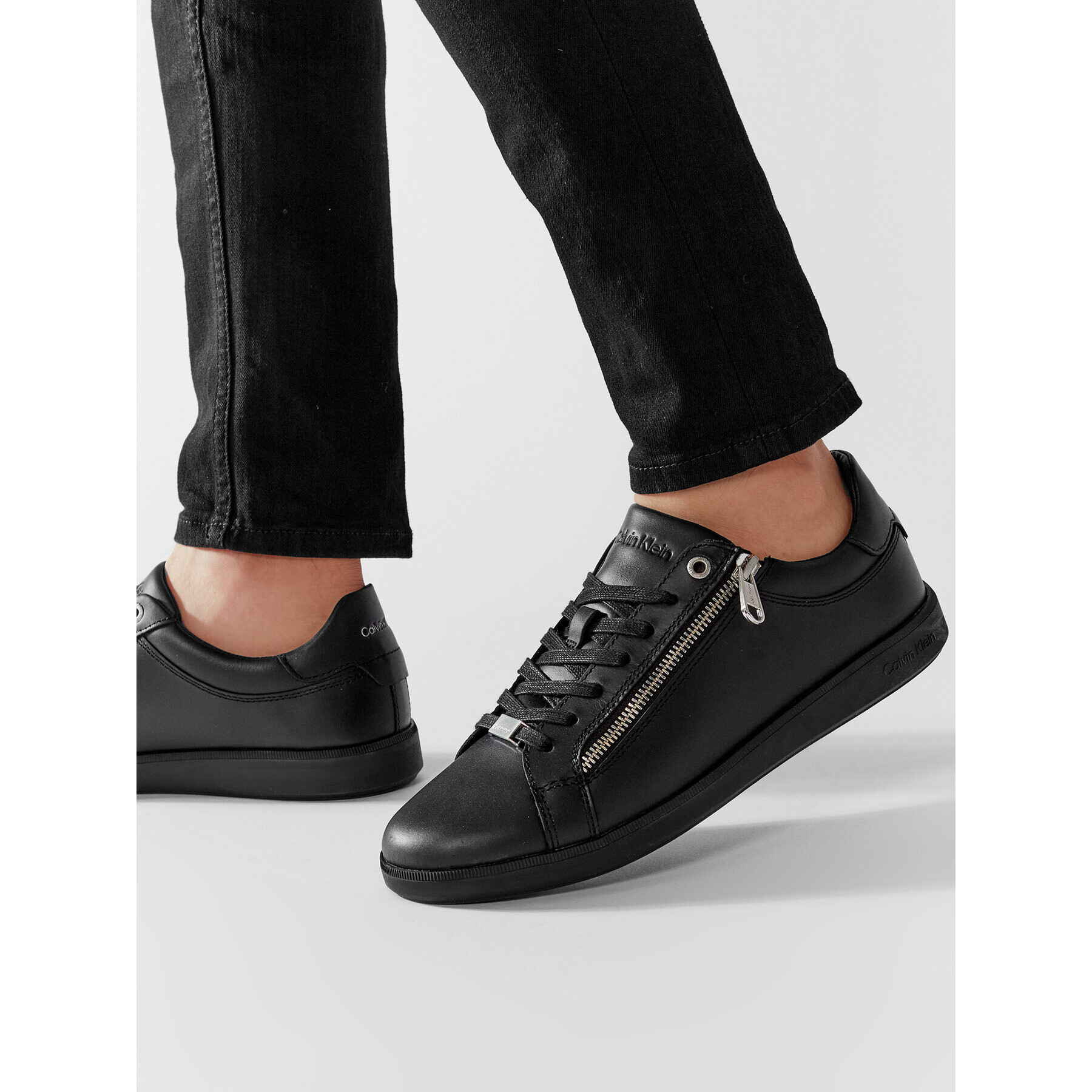 Calvin Klein Сникърси Low Top Lace Up HM0HM00477 Черен - Pepit.bg