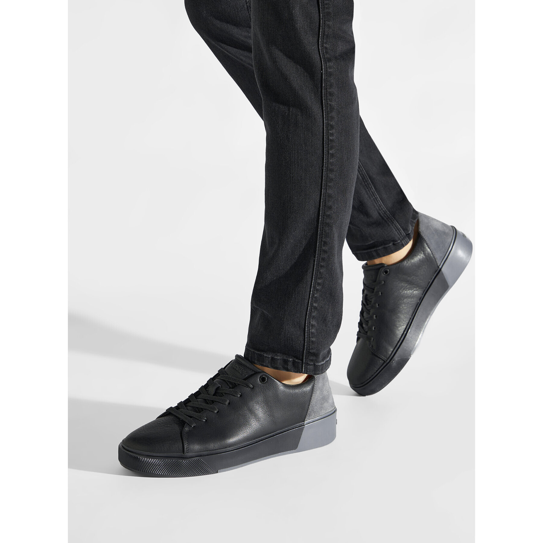 Calvin Klein Сникърси Low Top Lace Up HM0HM00676 Черен - Pepit.bg