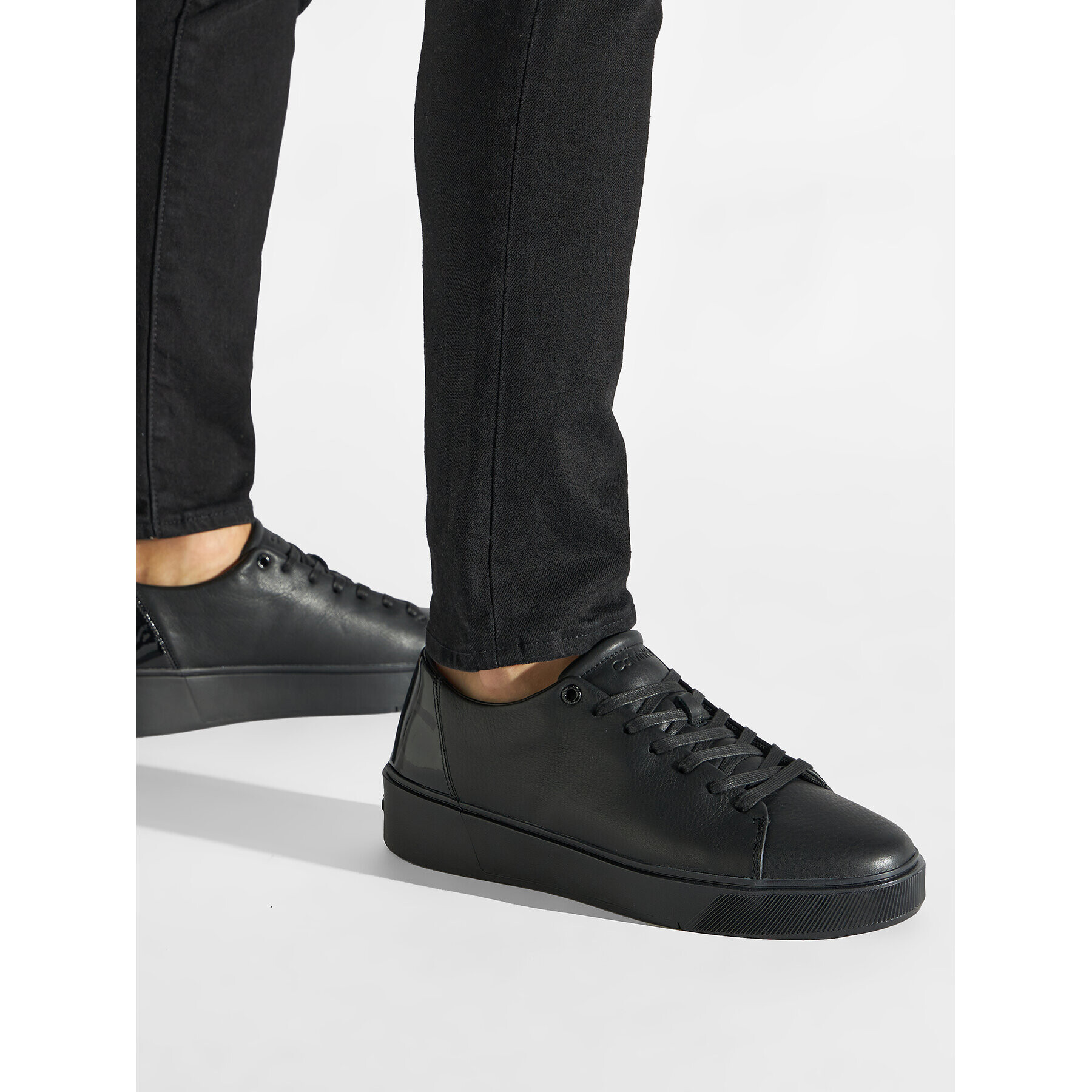 Calvin Klein Сникърси Low Top Lace Up Lth/Br HM0HM00824 Черен - Pepit.bg