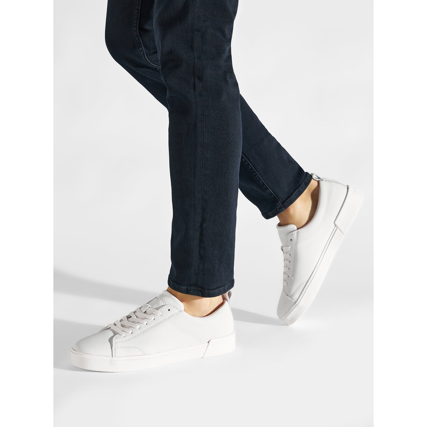 Calvin Klein Сникърси Low Top Lace Up Sm Lth HM0HM00677 Бял - Pepit.bg
