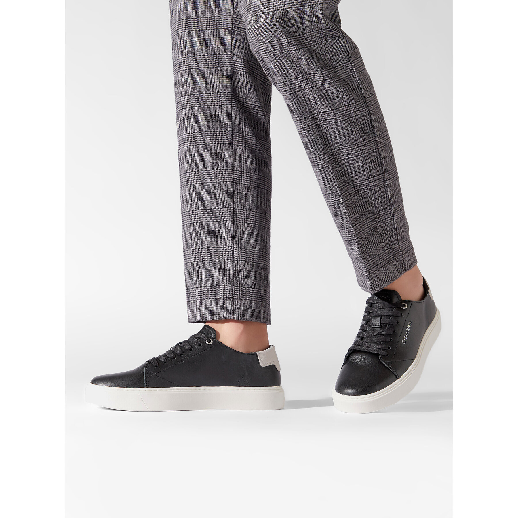 Calvin Klein Сникърси Low Top Lace Up Unlined HM0HM00627 Черен - Pepit.bg
