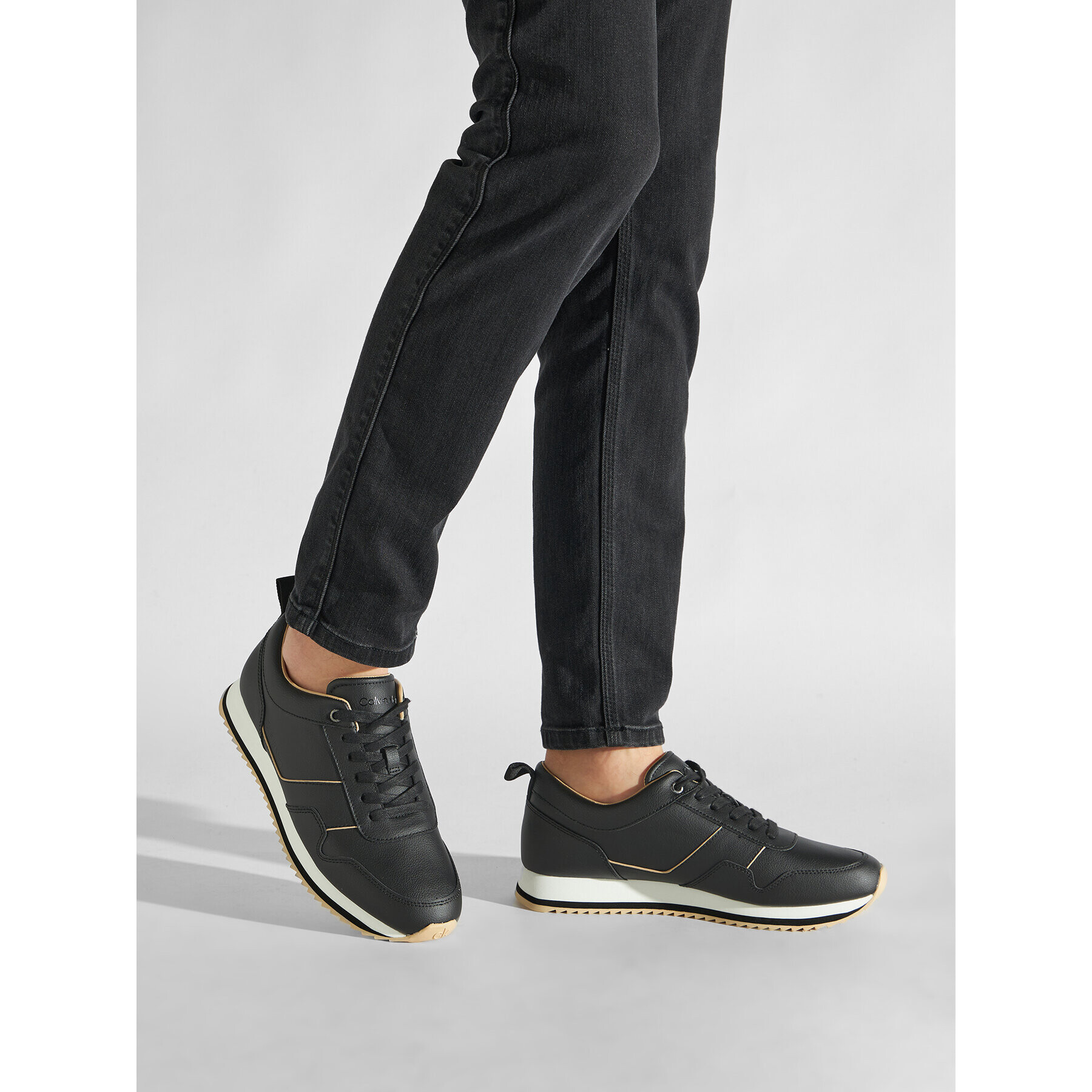 Calvin Klein Сникърси Low Top Lace Up Vegan HM0HM00832 Черен - Pepit.bg