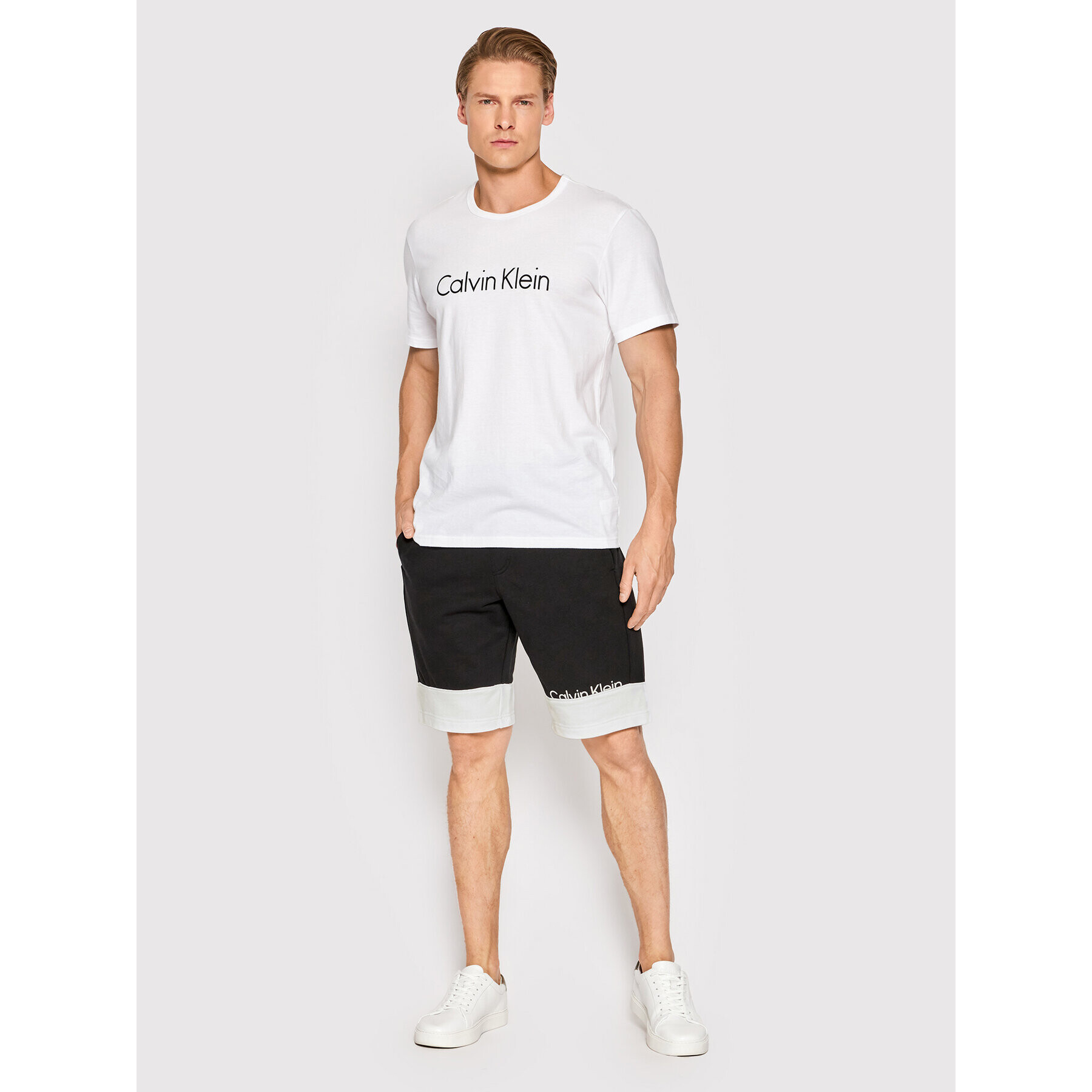 Calvin Klein Спортни шорти Color Blocking Logo K10K108935 Черен Regular Fit - Pepit.bg