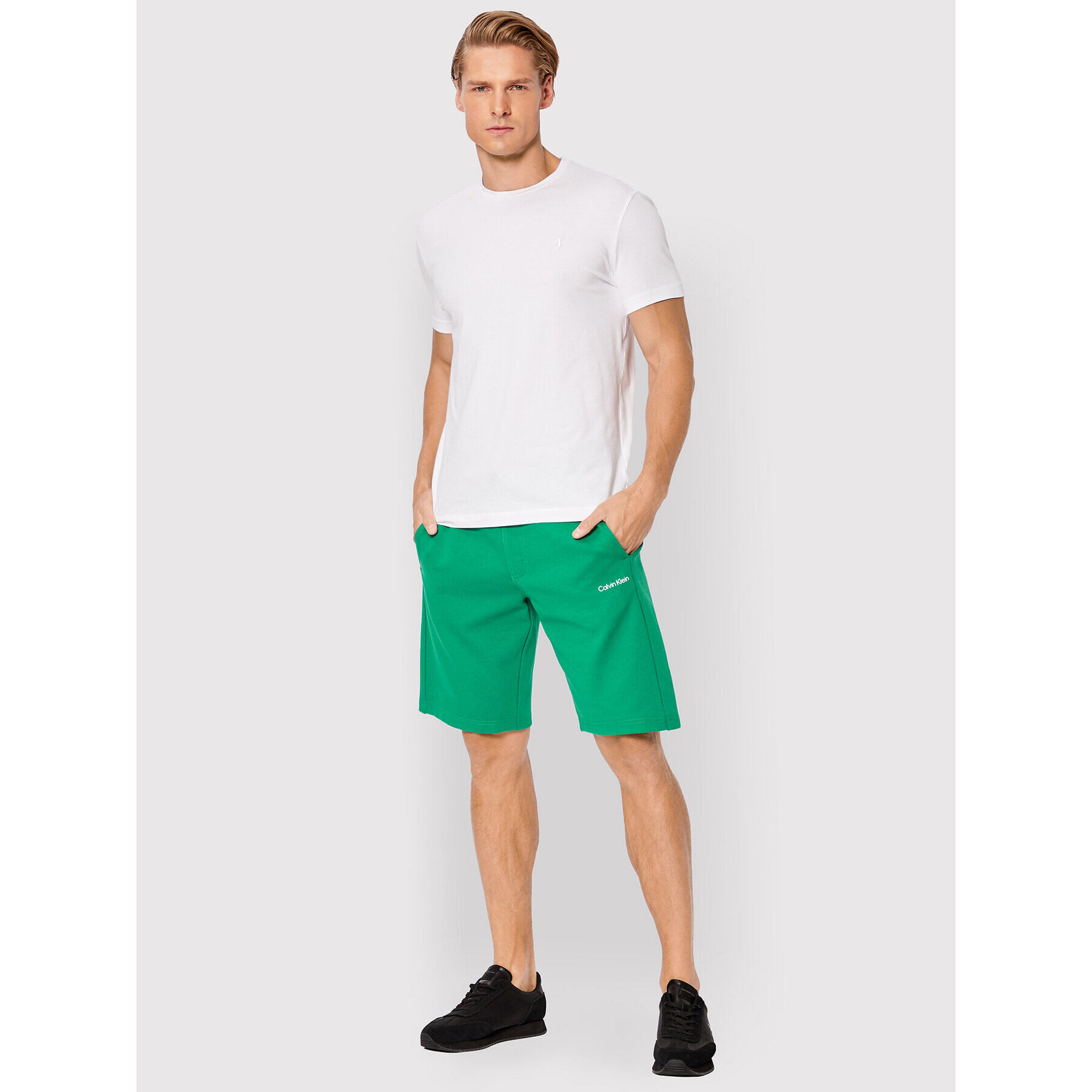 Calvin Klein Спортни шорти Interlock K10K109430 Зелен Regular Fit - Pepit.bg