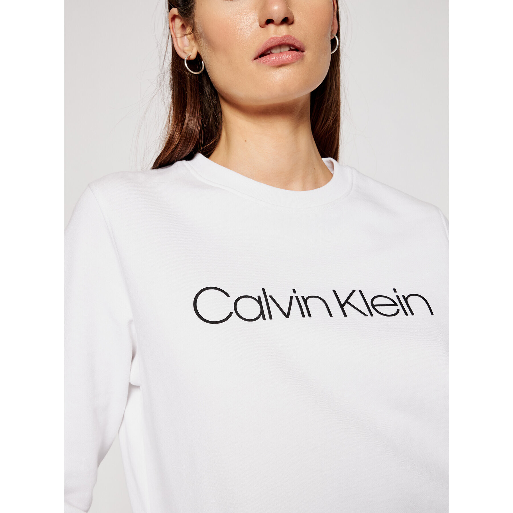 Calvin Klein Суитшърт Core Logo K20K202017 Бял Regular Fit - Pepit.bg