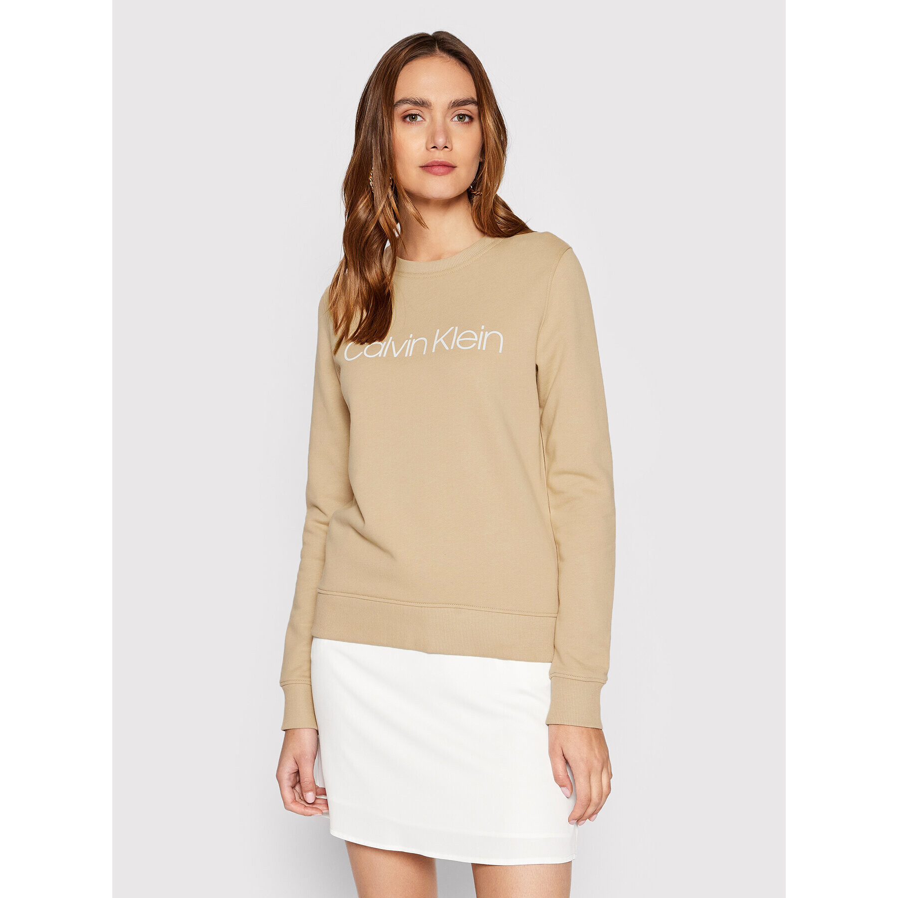 Calvin Klein Суитшърт Core Logo K20K202157 Бежов Regular Fit - Pepit.bg