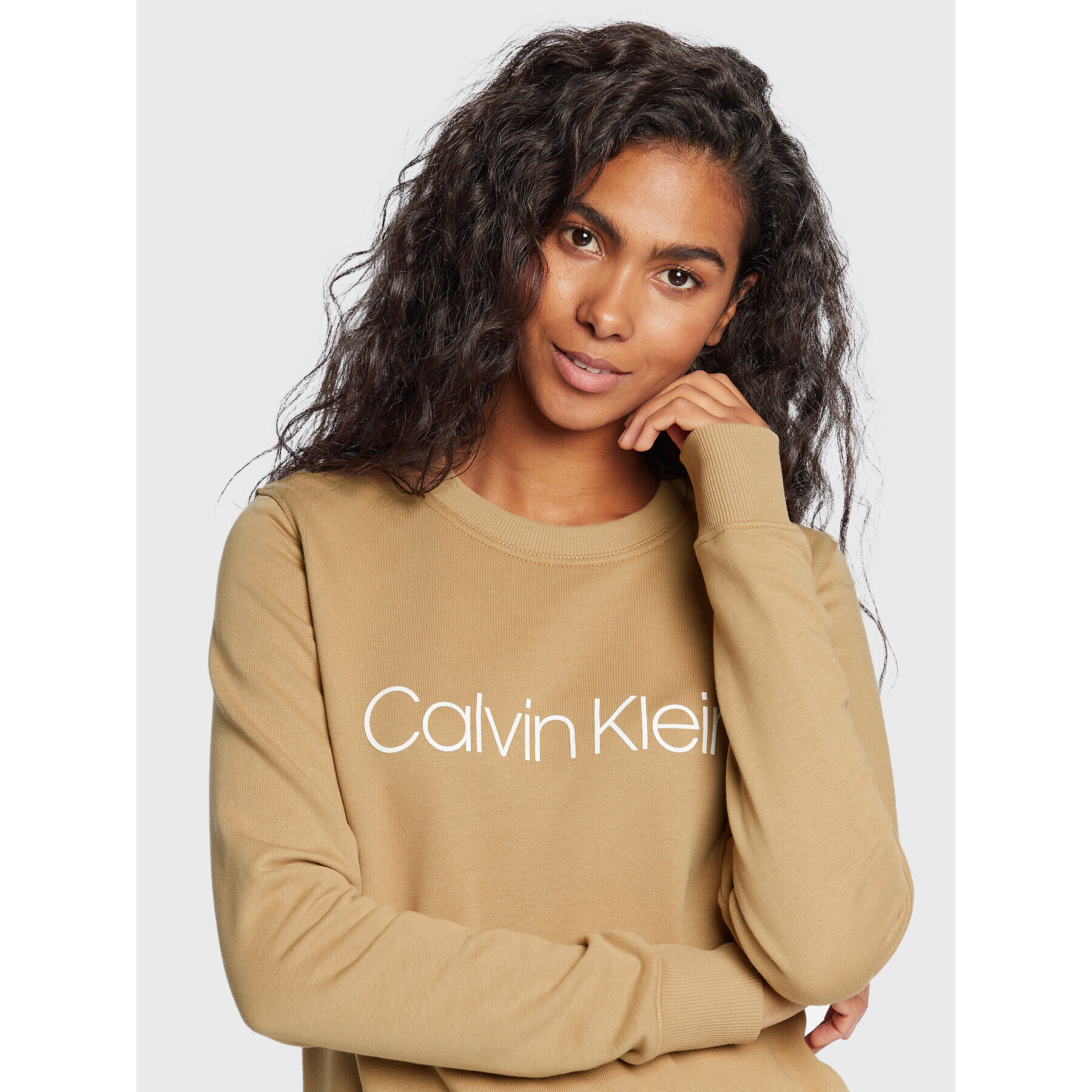 Calvin Klein Суитшърт Core Logo K20K202157 Бежов Regular Fit - Pepit.bg