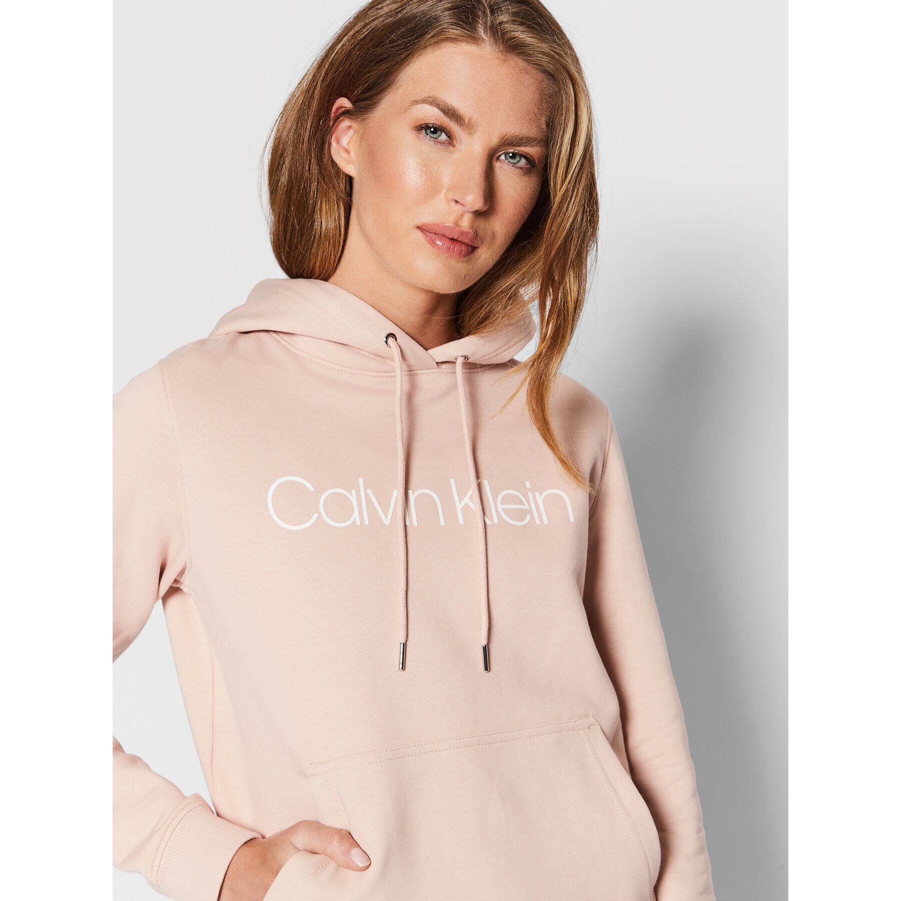 Calvin Klein Суитшърт Core Logo K20K202687 Розов Regular Fit - Pepit.bg