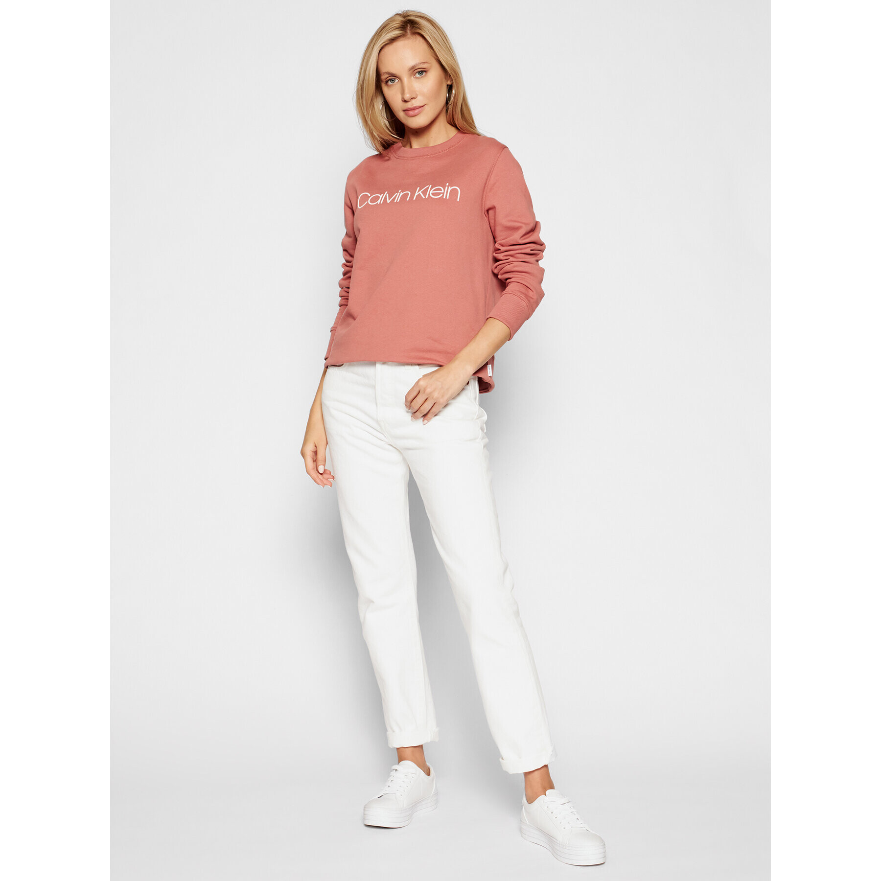 Calvin Klein Суитшърт Core Logo Ls K20K202157 Розов Regular Fit - Pepit.bg