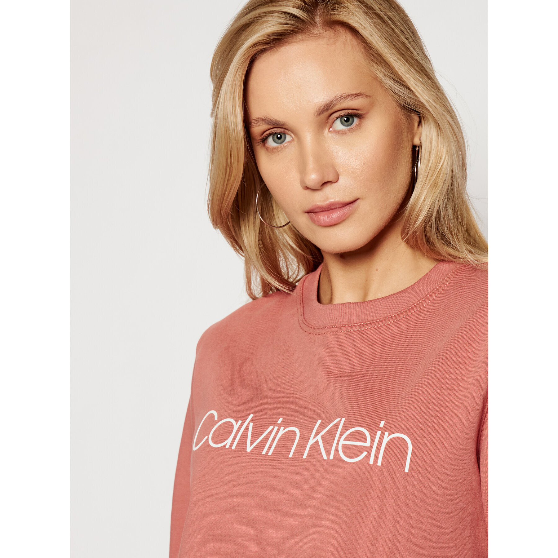 Calvin Klein Суитшърт Core Logo Ls K20K202157 Розов Regular Fit - Pepit.bg
