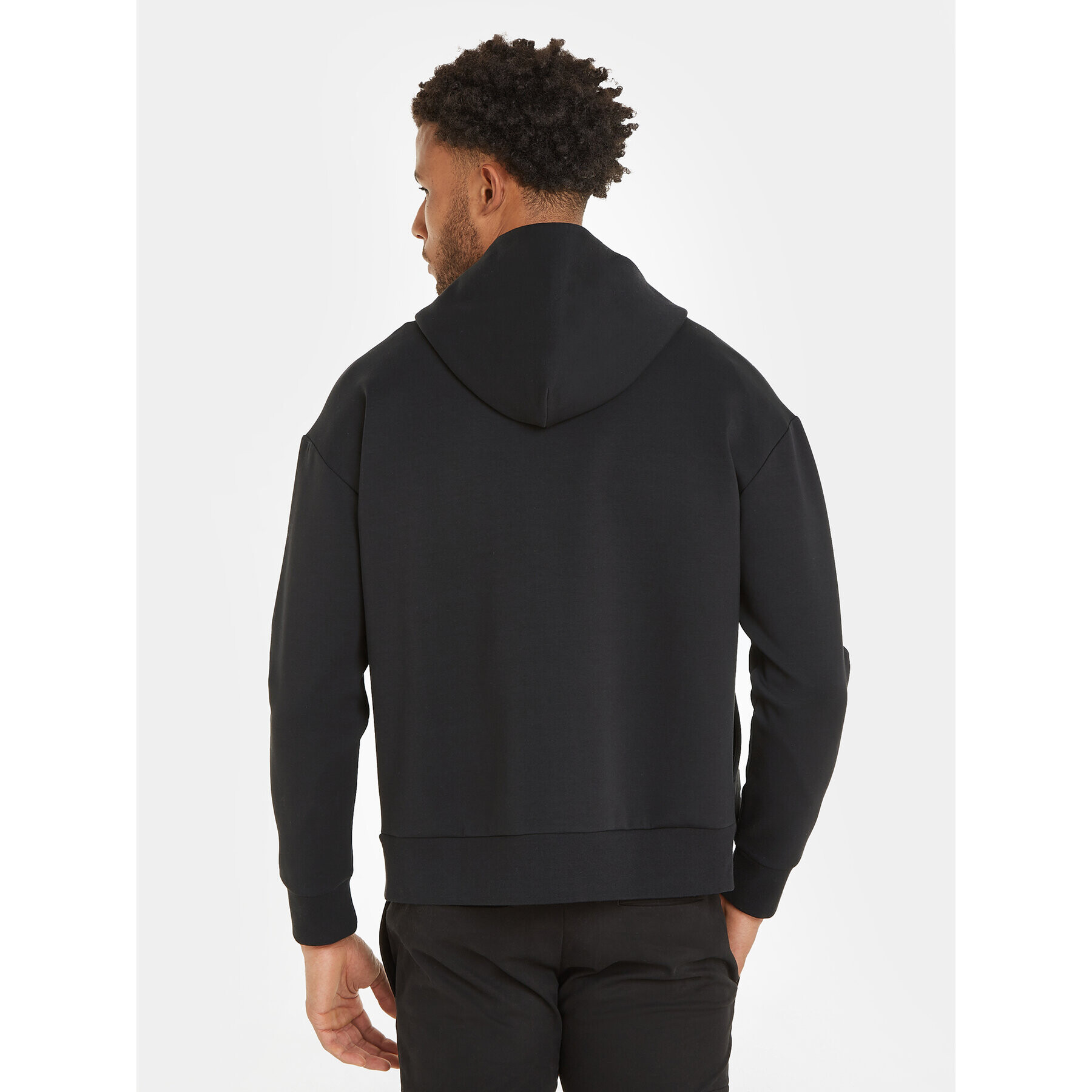 Calvin Klein Суитшърт Embossed K10K112197 Черен Regular Fit - Pepit.bg