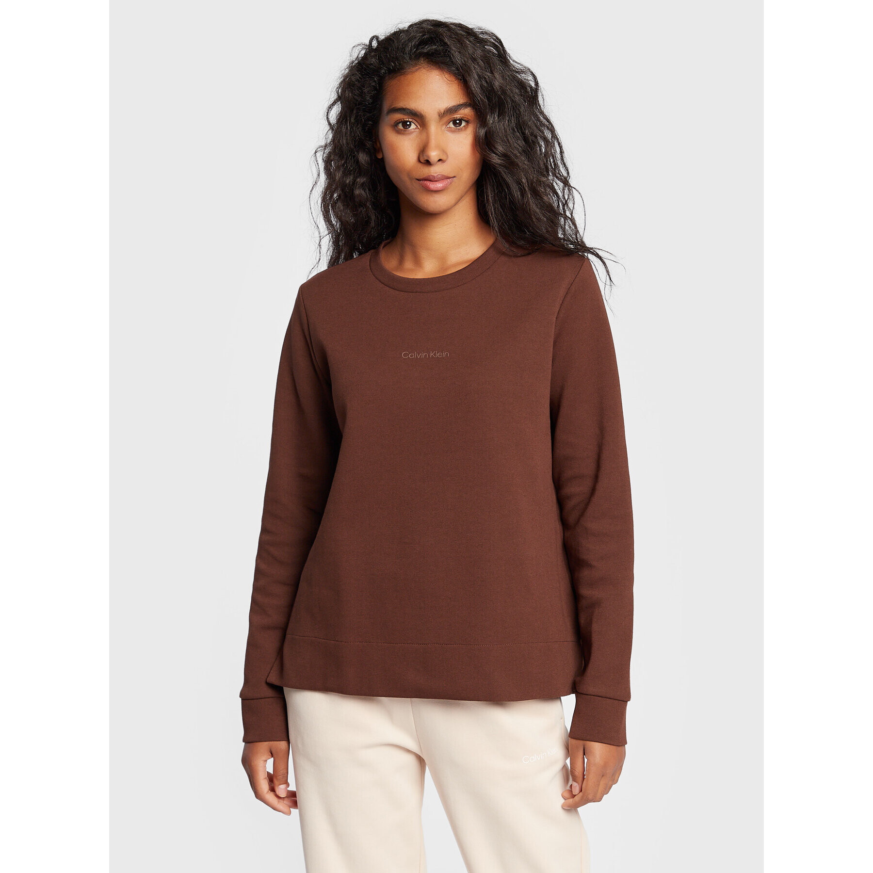 Calvin Klein Суитшърт Essential K20K204126 Кафяв Regular Fit - Pepit.bg