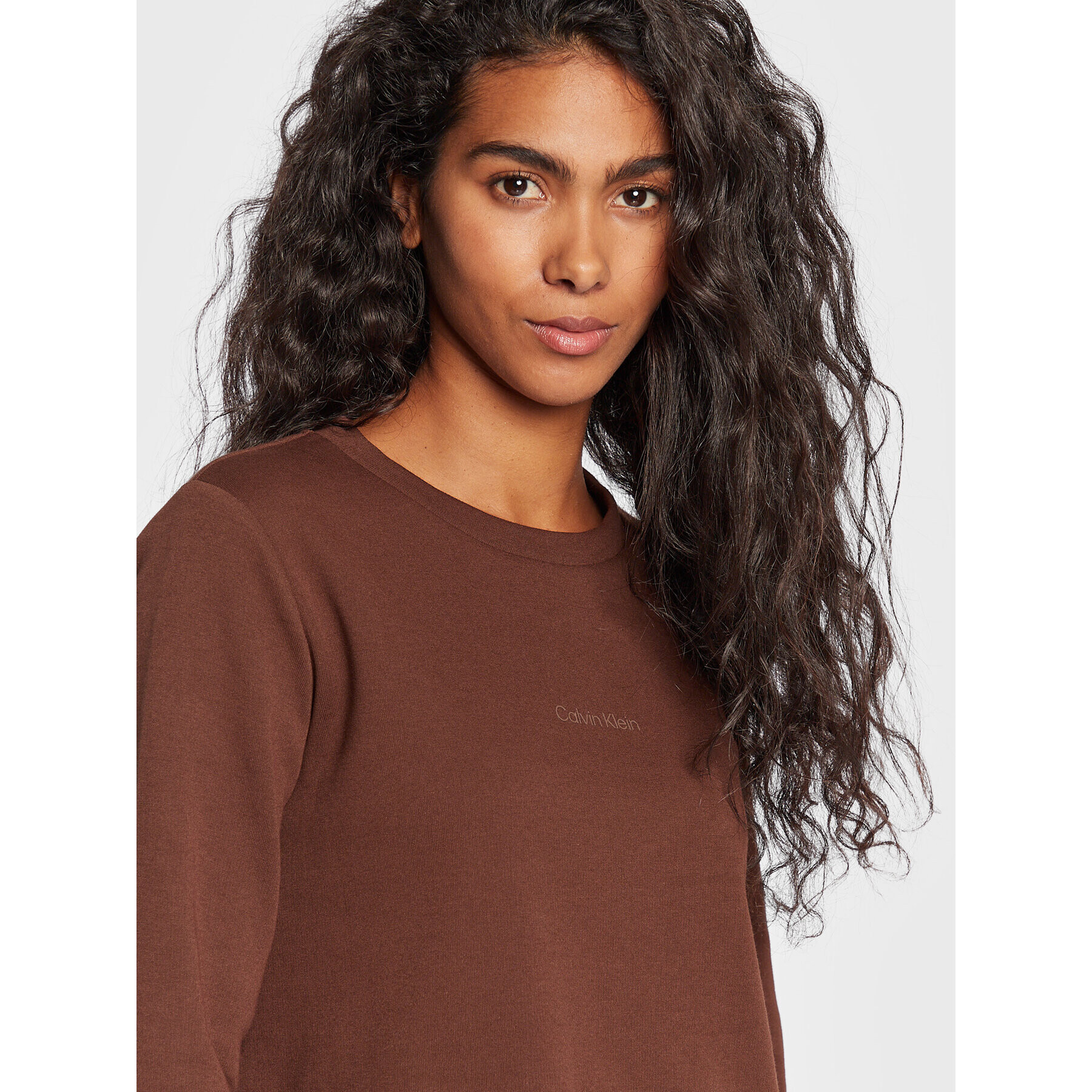 Calvin Klein Суитшърт Essential K20K204126 Кафяв Regular Fit - Pepit.bg