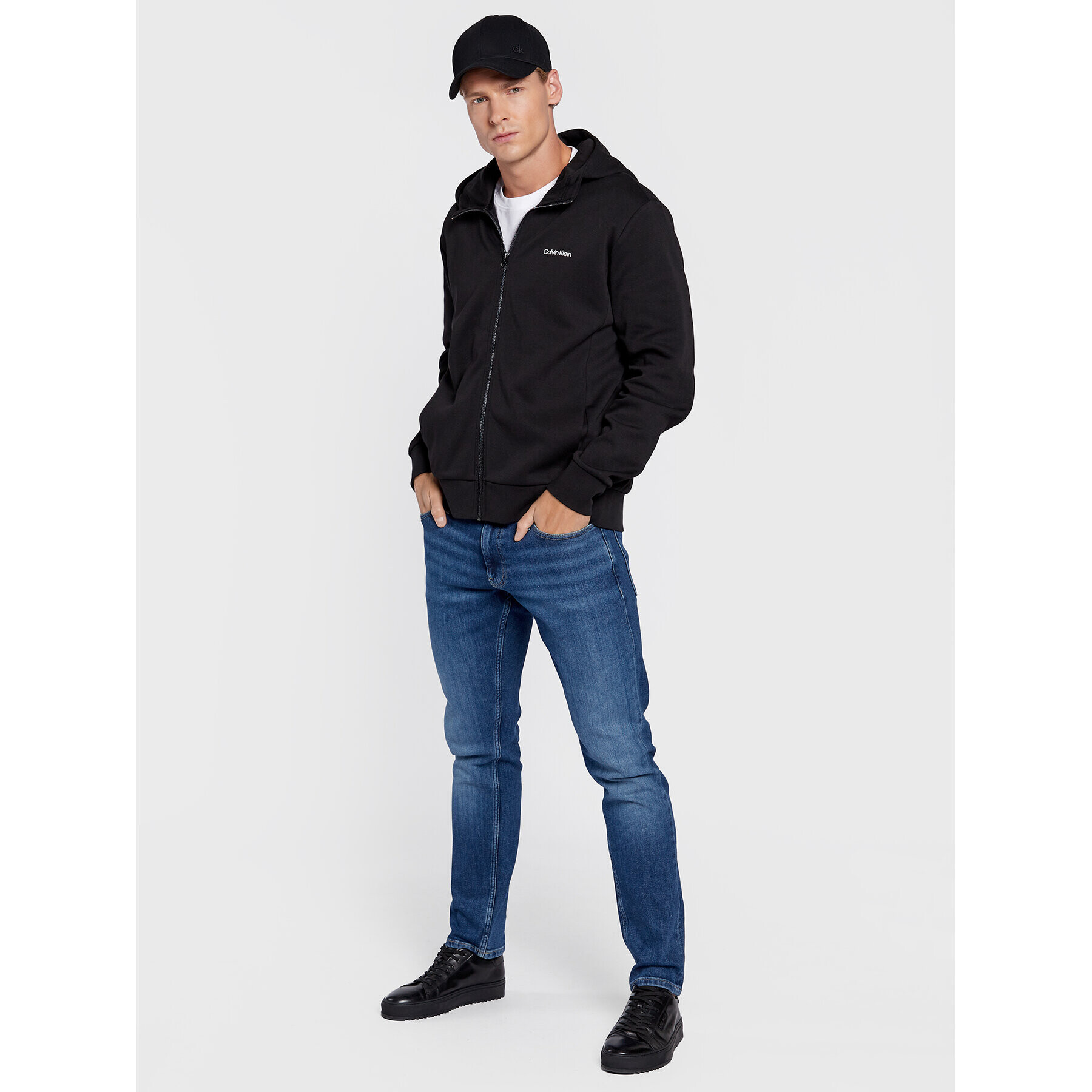 Calvin Klein Суитшърт K10K109697 Черен Regular Fit - Pepit.bg