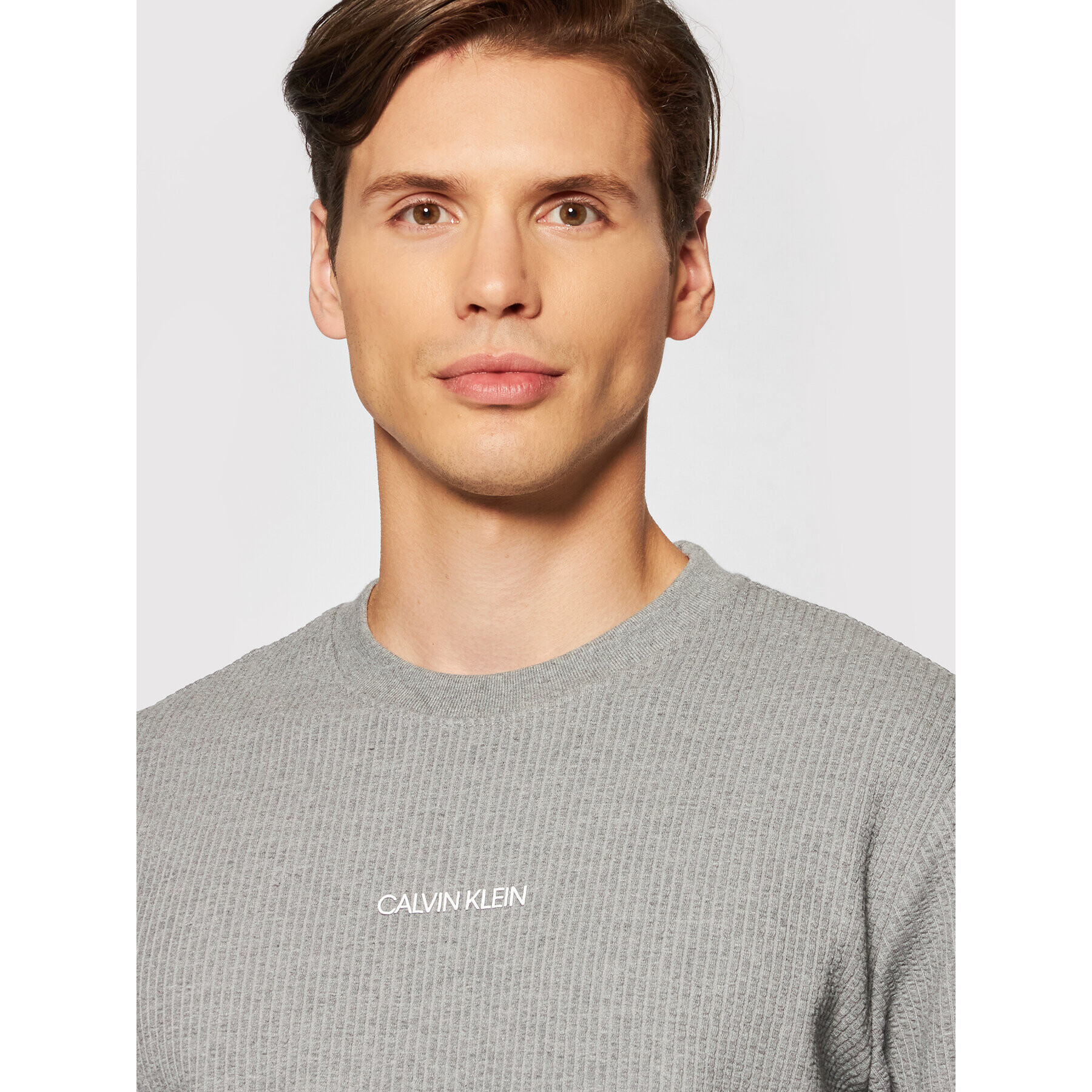 Calvin Klein Суитшърт Lightweight K10K107338 Сив Regular Fit - Pepit.bg