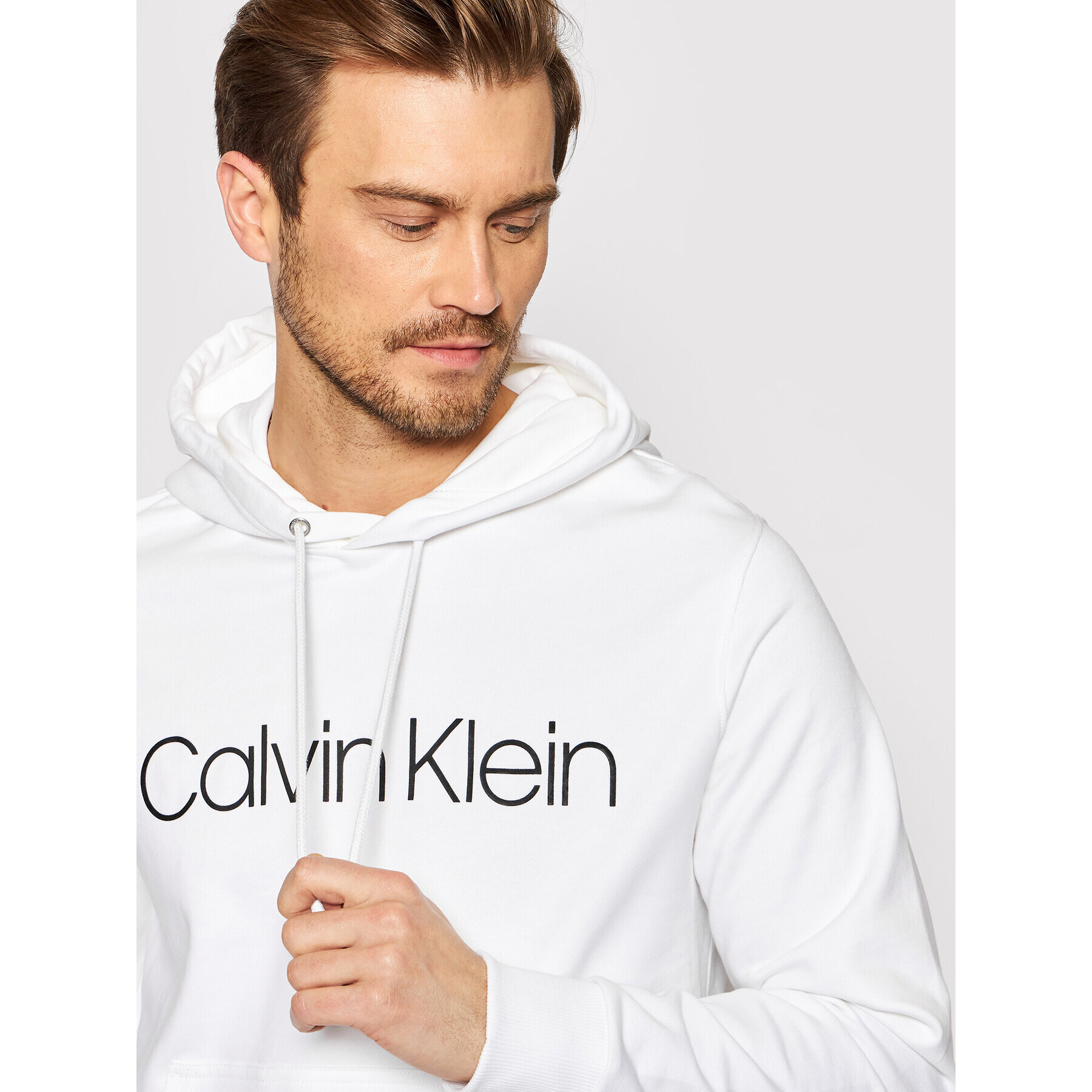 Calvin Klein Суитшърт Logo K10K104060 Бял Regular Fit - Pepit.bg