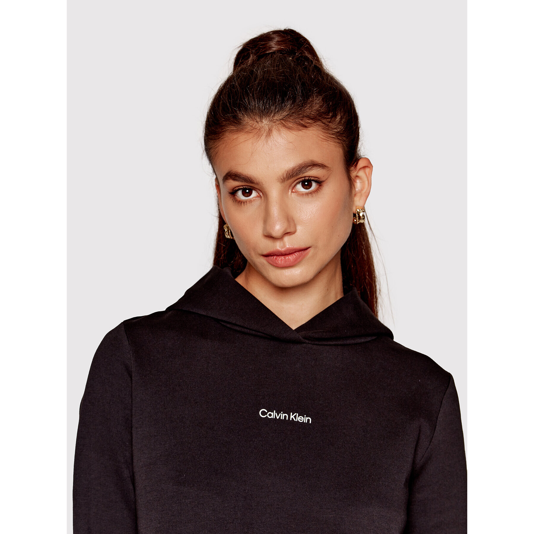 Calvin Klein Суитшърт Micro Logo Essential K20K203868 Черен Regular Fit - Pepit.bg