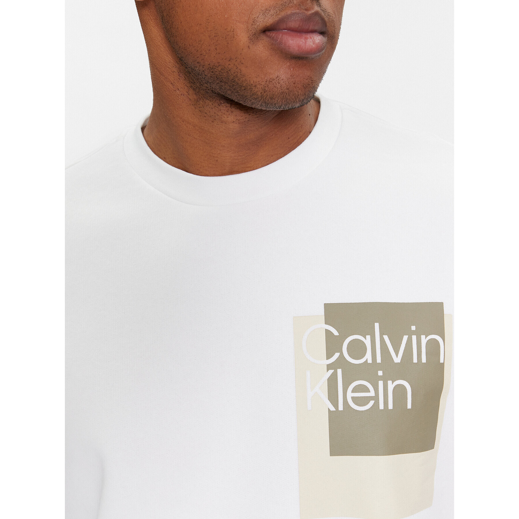 Calvin Klein Суитшърт Overlay K10K112249 Бял Regular Fit - Pepit.bg