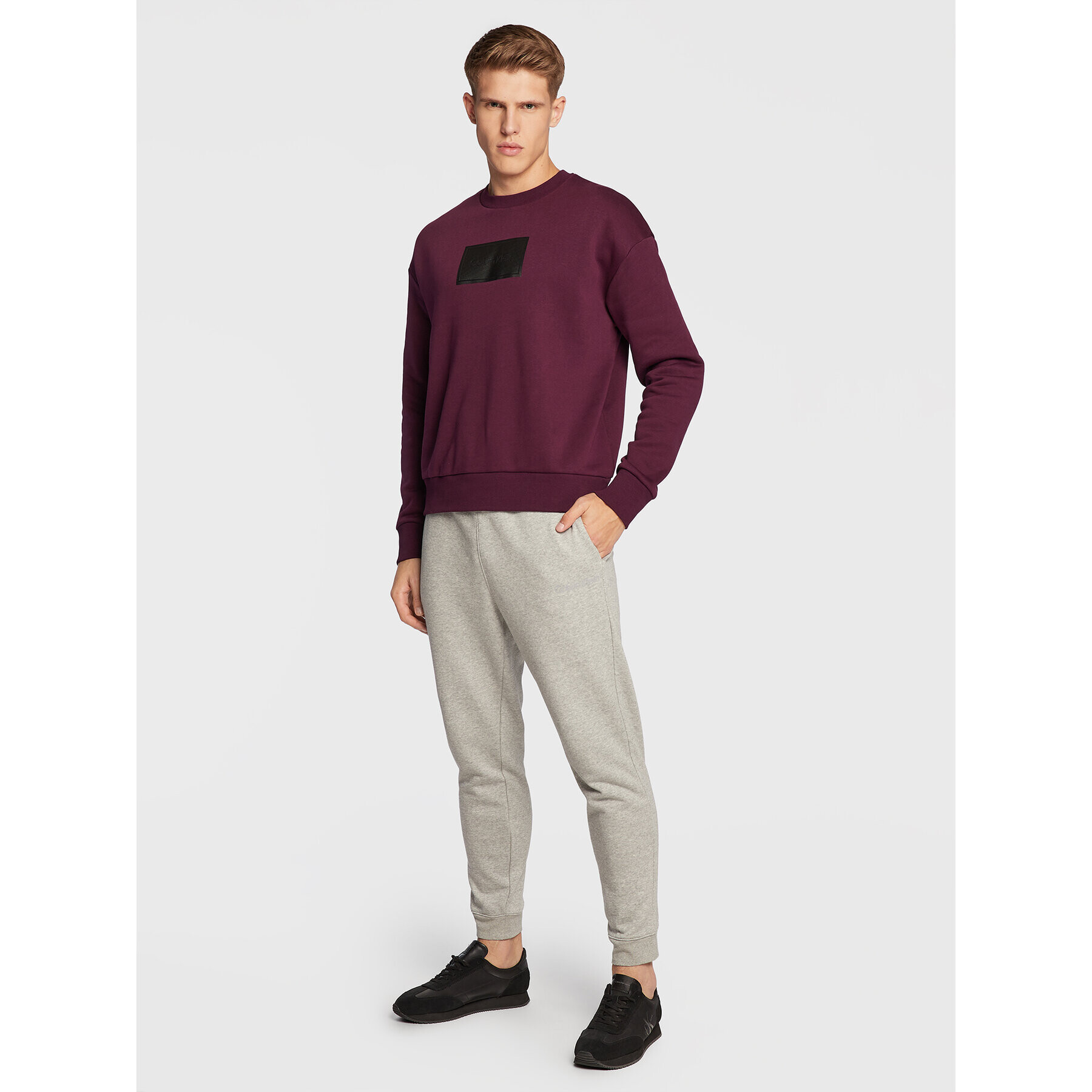 Calvin Klein Суитшърт Textured Logo K10K110083 Виолетов Relaxed Fit - Pepit.bg