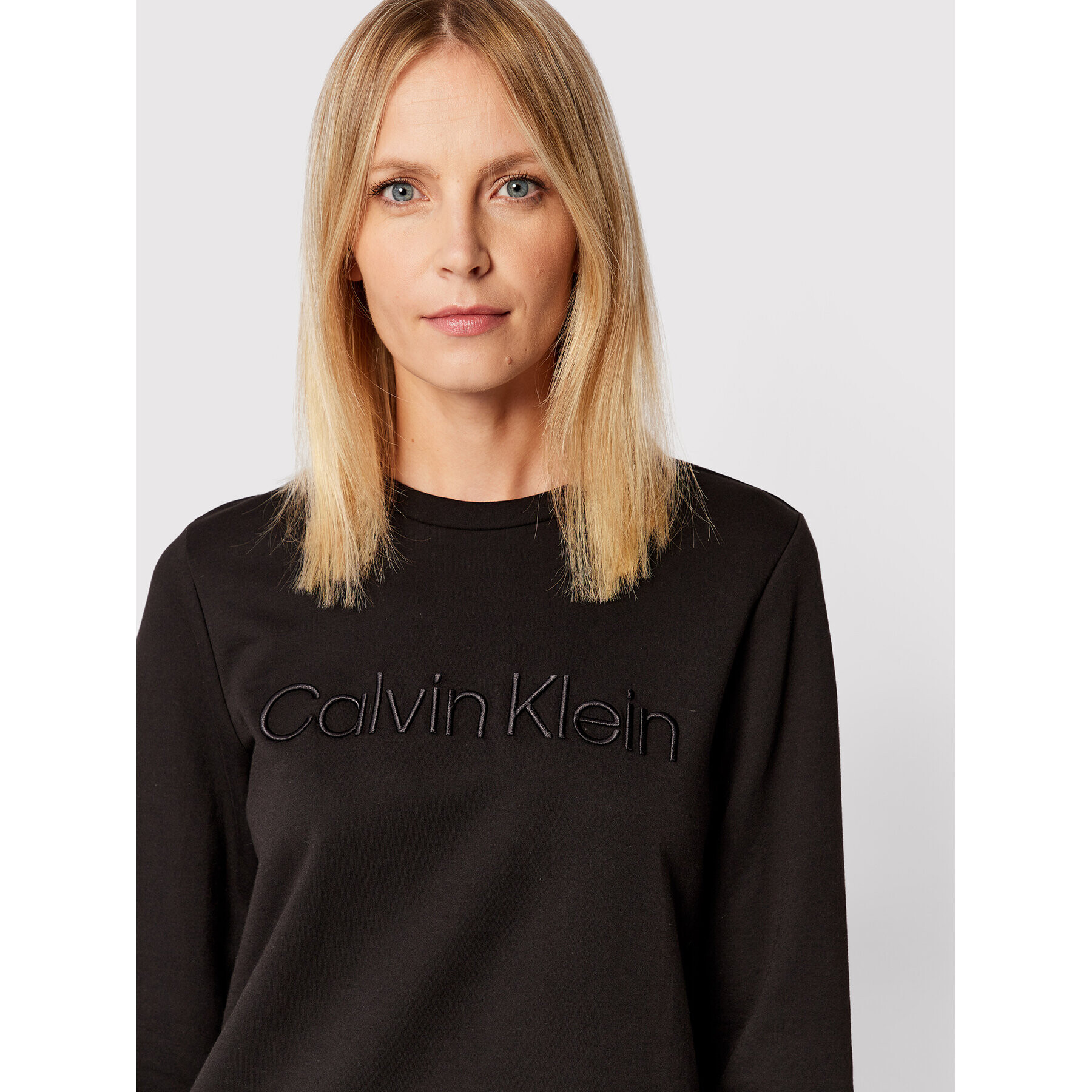 Calvin Klein Суитшърт Tonal Embroidery K20K204875 Черен Regular Fit - Pepit.bg