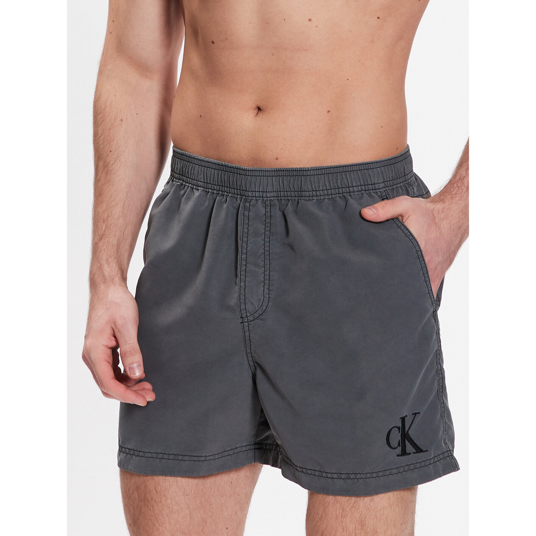 Calvin Klein Swimwear Плувни шорти Medium Drawsting KM0KM00806 Сив Regular Fit - Pepit.bg