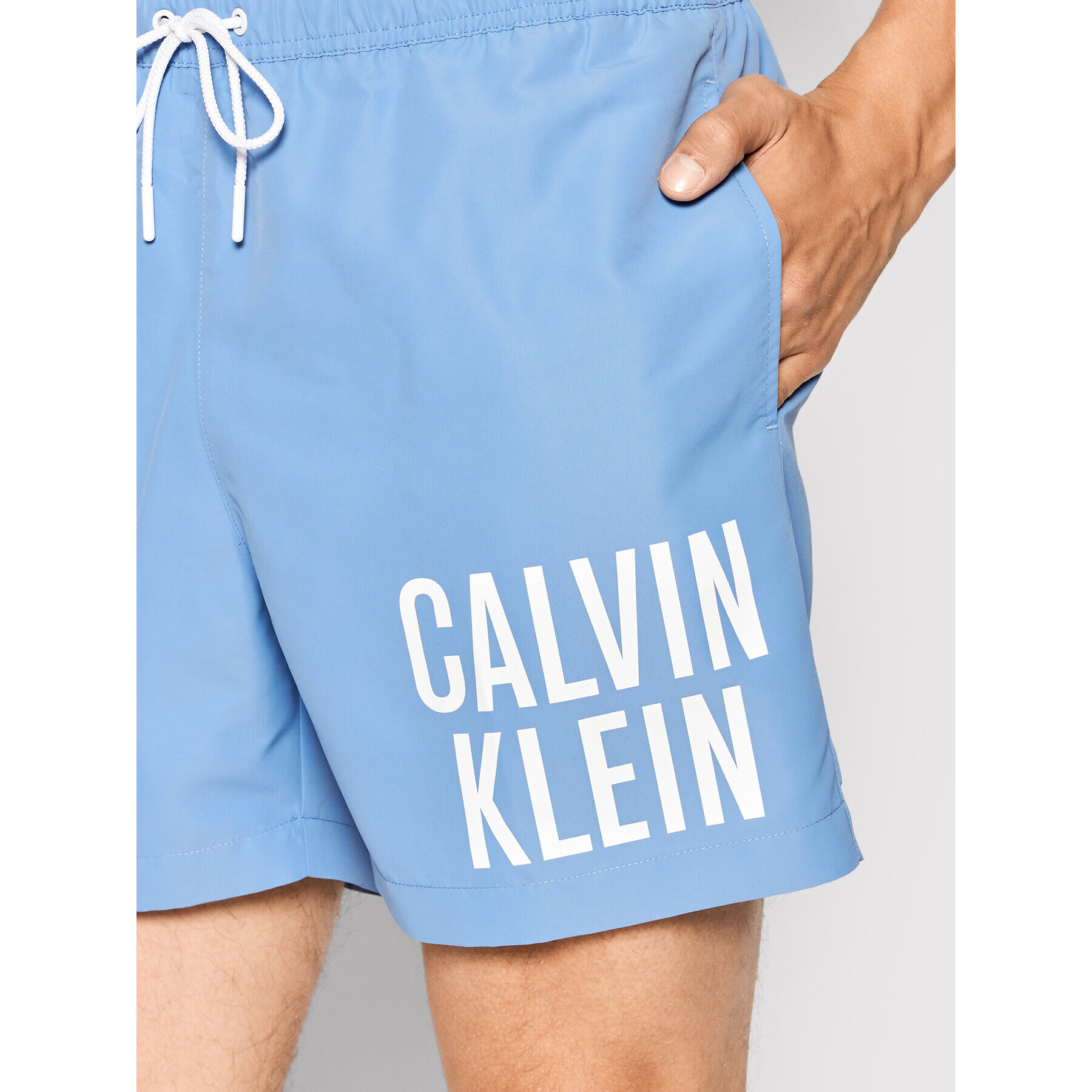 Calvin Klein Swimwear Плувни шорти Medium Drawstring KM0KM00701 Син Regular Fit - Pepit.bg