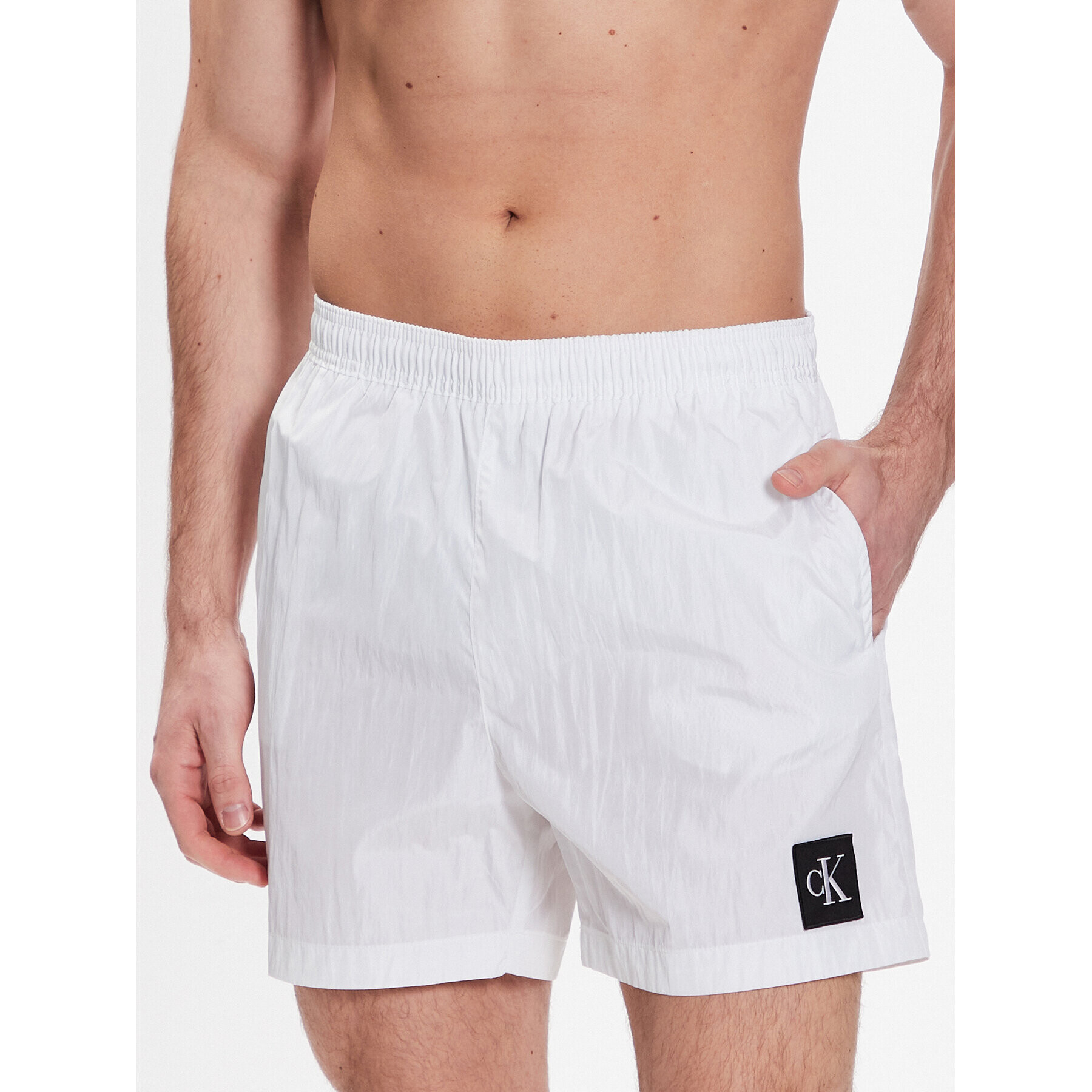 Calvin Klein Swimwear Плувни шорти Medium Drawstring KM0KM00819 Бял Regular Fit - Pepit.bg