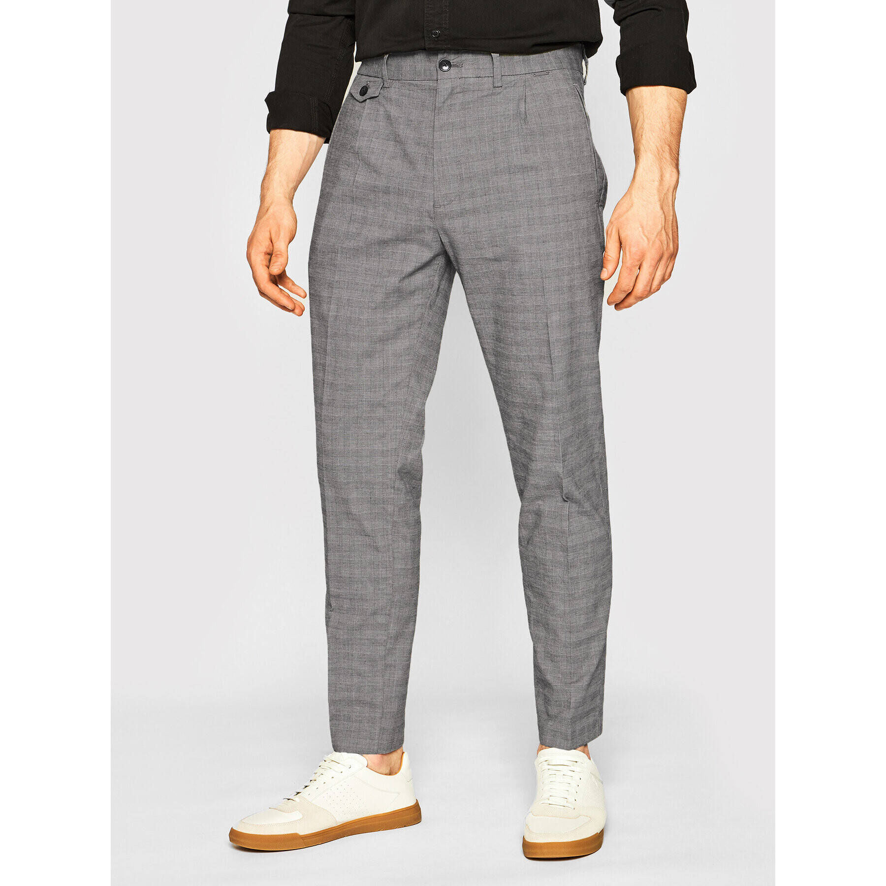 Calvin Klein Текстилни панталони Tapered Pleat Refined Check K10K105305 Сив Regular Fit - Pepit.bg