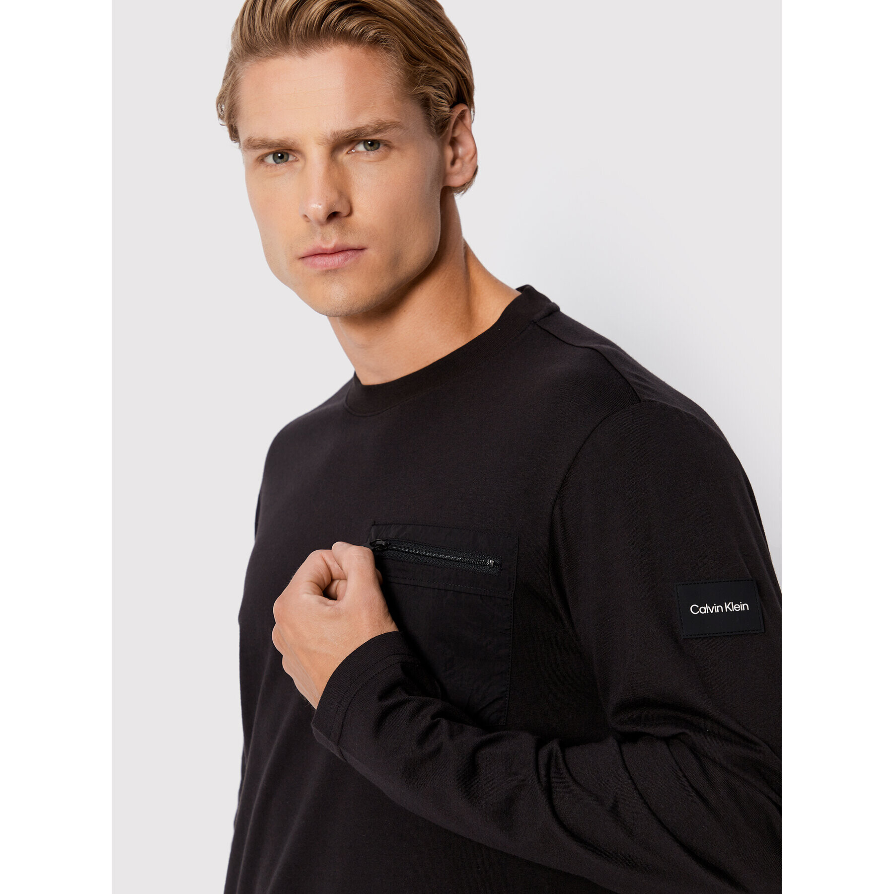 Calvin Klein Тениска с дълъг ръкав Tech Repreve K10K109080 Черен Regular Fit - Pepit.bg