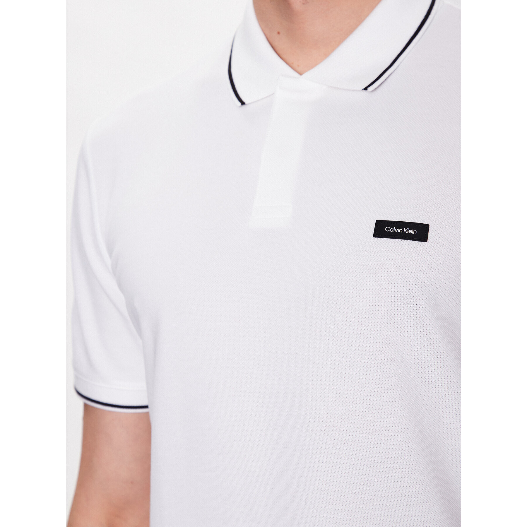 Calvin Klein Тениска с яка и копчета K10K110596 Бял Slim Fit - Pepit.bg