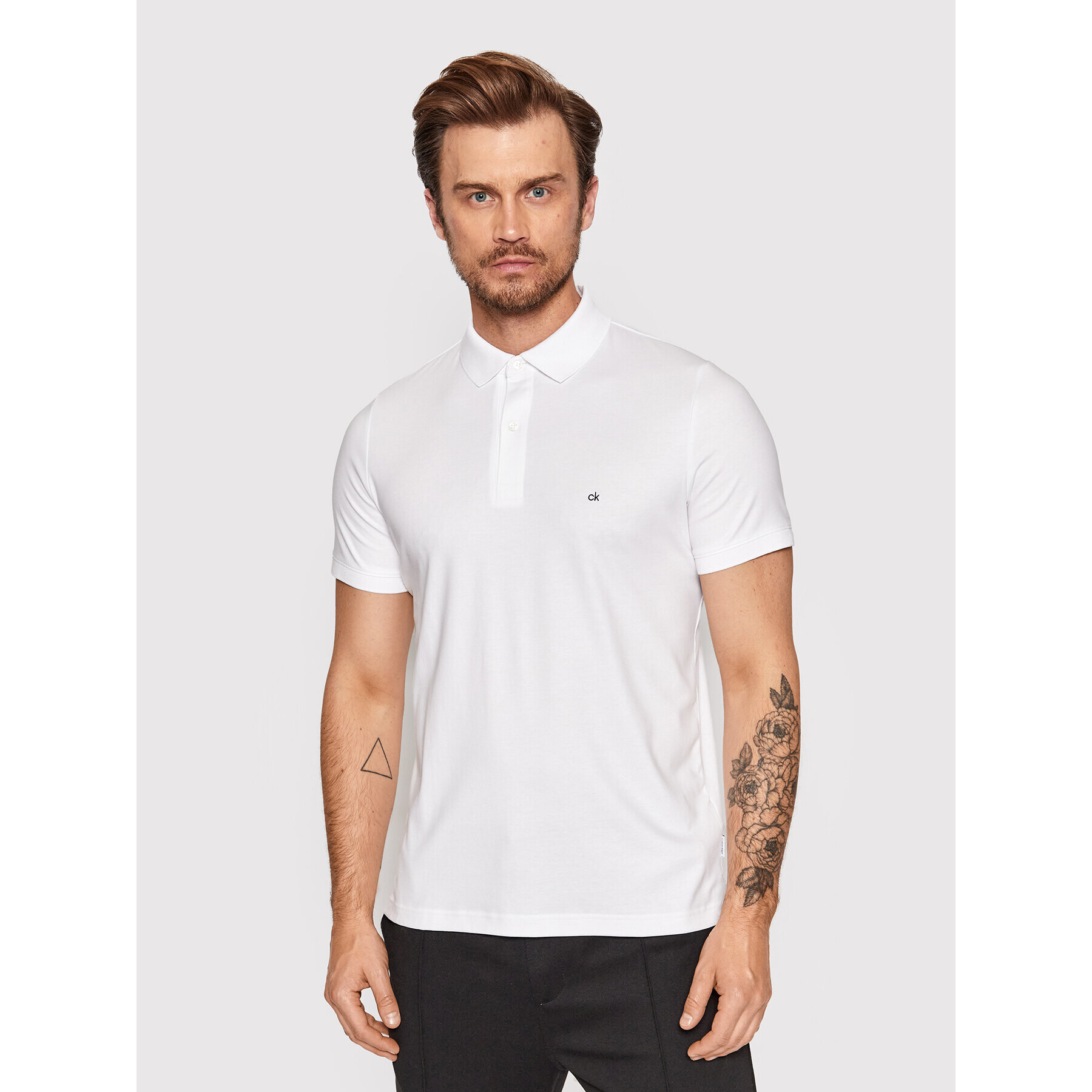 Calvin Klein Тениска с яка и копчета Liquid Touch K10K107090 Бял Slim Fit - Pepit.bg